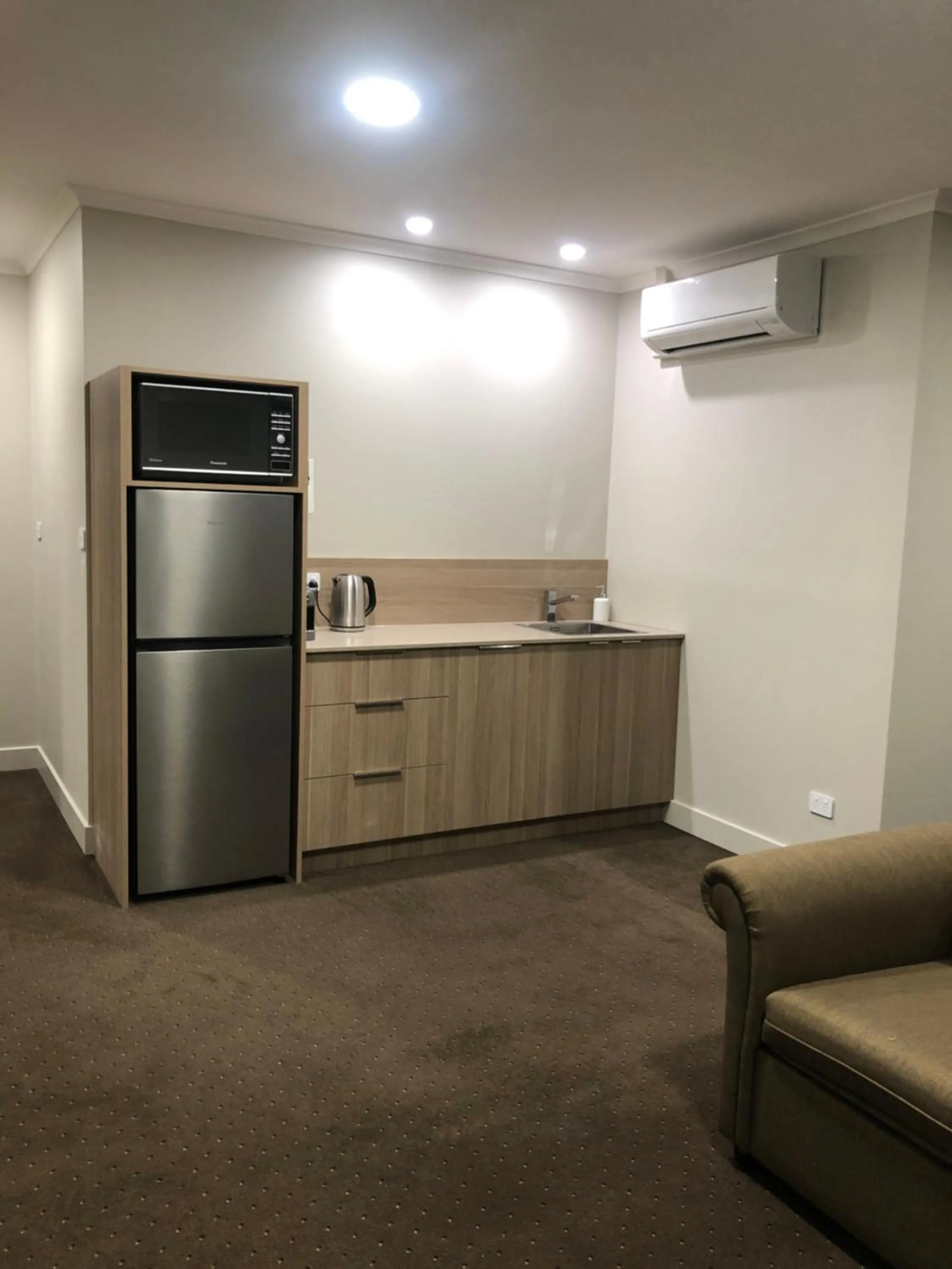 Kitchen or kitchenette in The Lighthouse Hotel