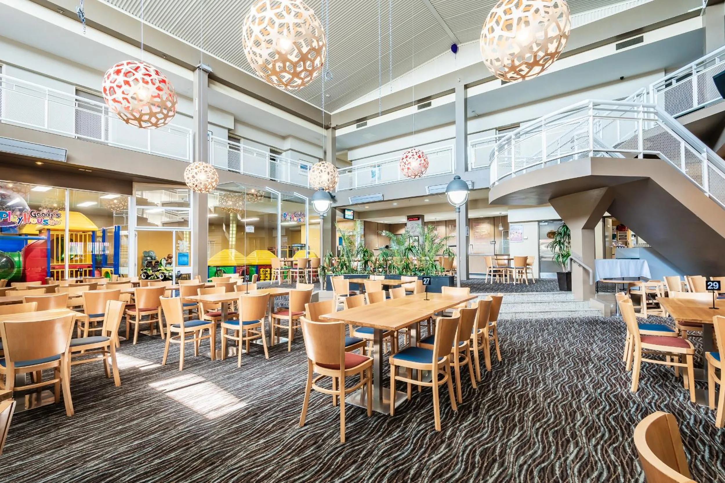 Restaurant/places to eat in The Lighthouse Hotel