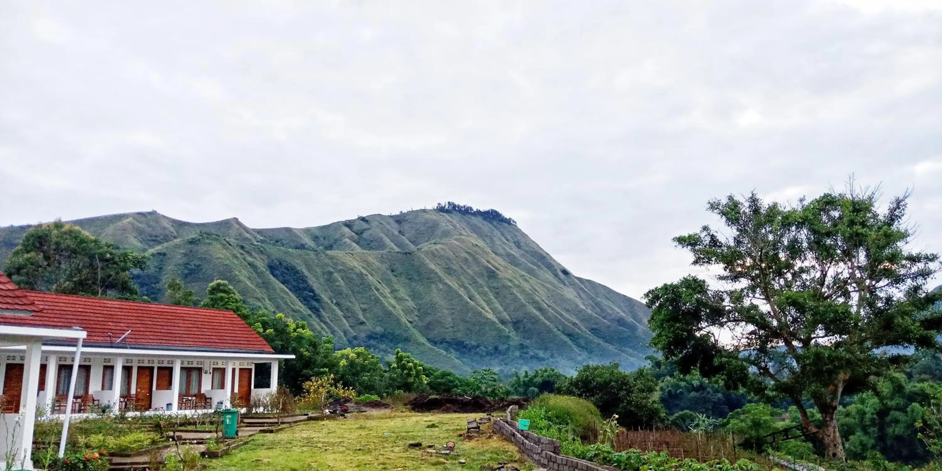 Neighbourhood in Rinjani Hill Hotel