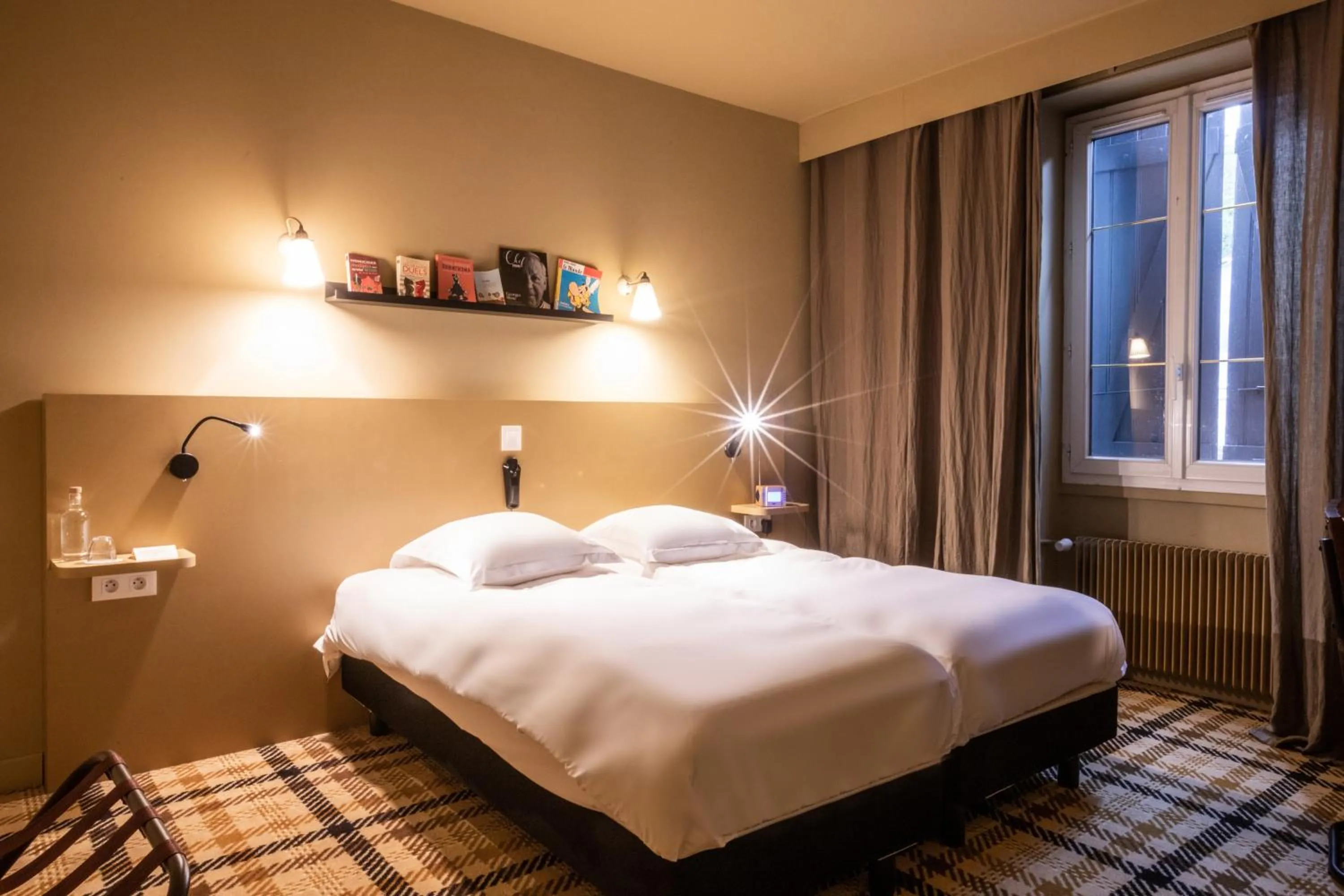 Bedroom, Bed in Hotel Beaulieu Lyon Charbonnières