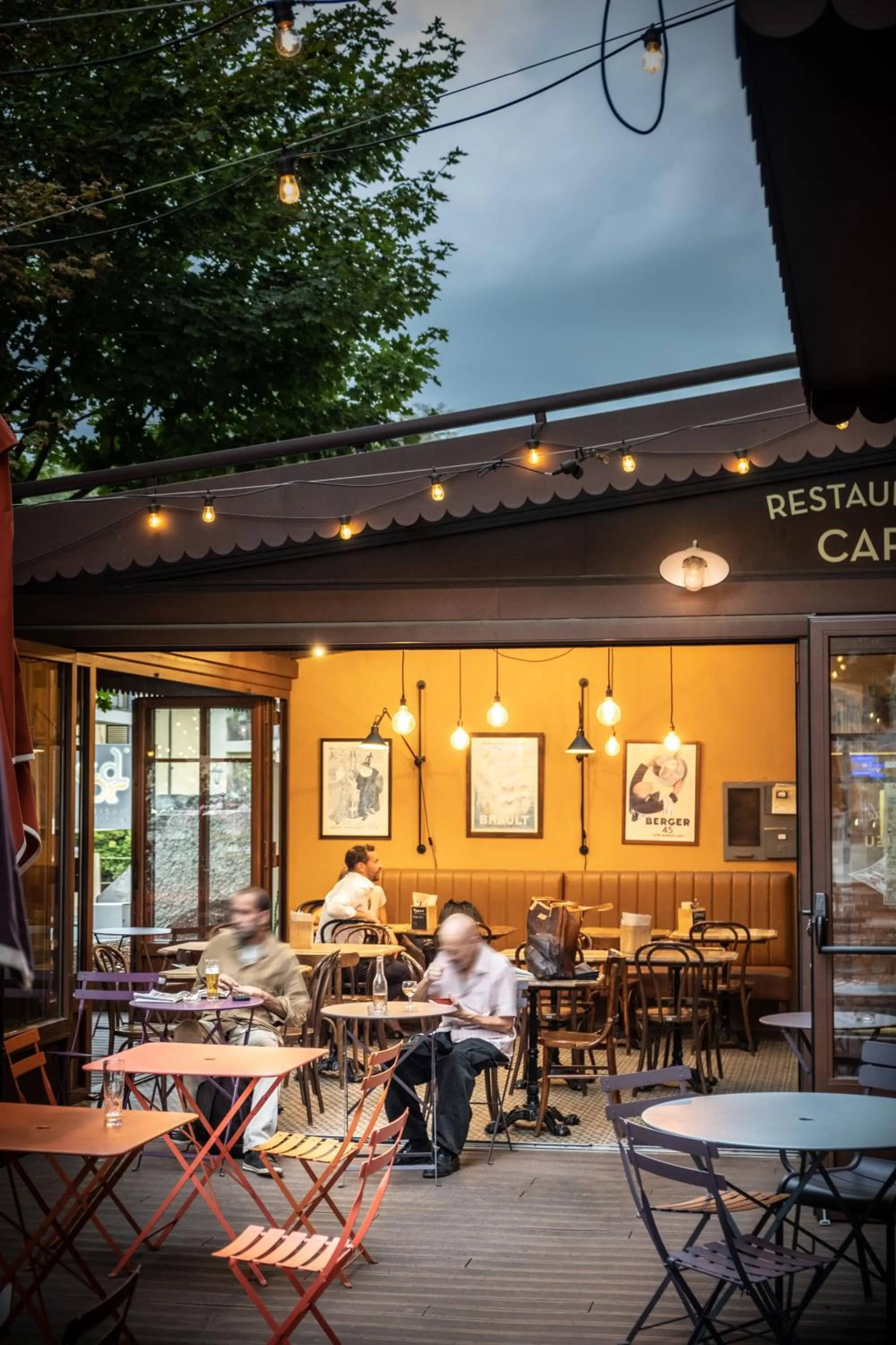 Patio in Hotel Beaulieu Lyon Charbonnières