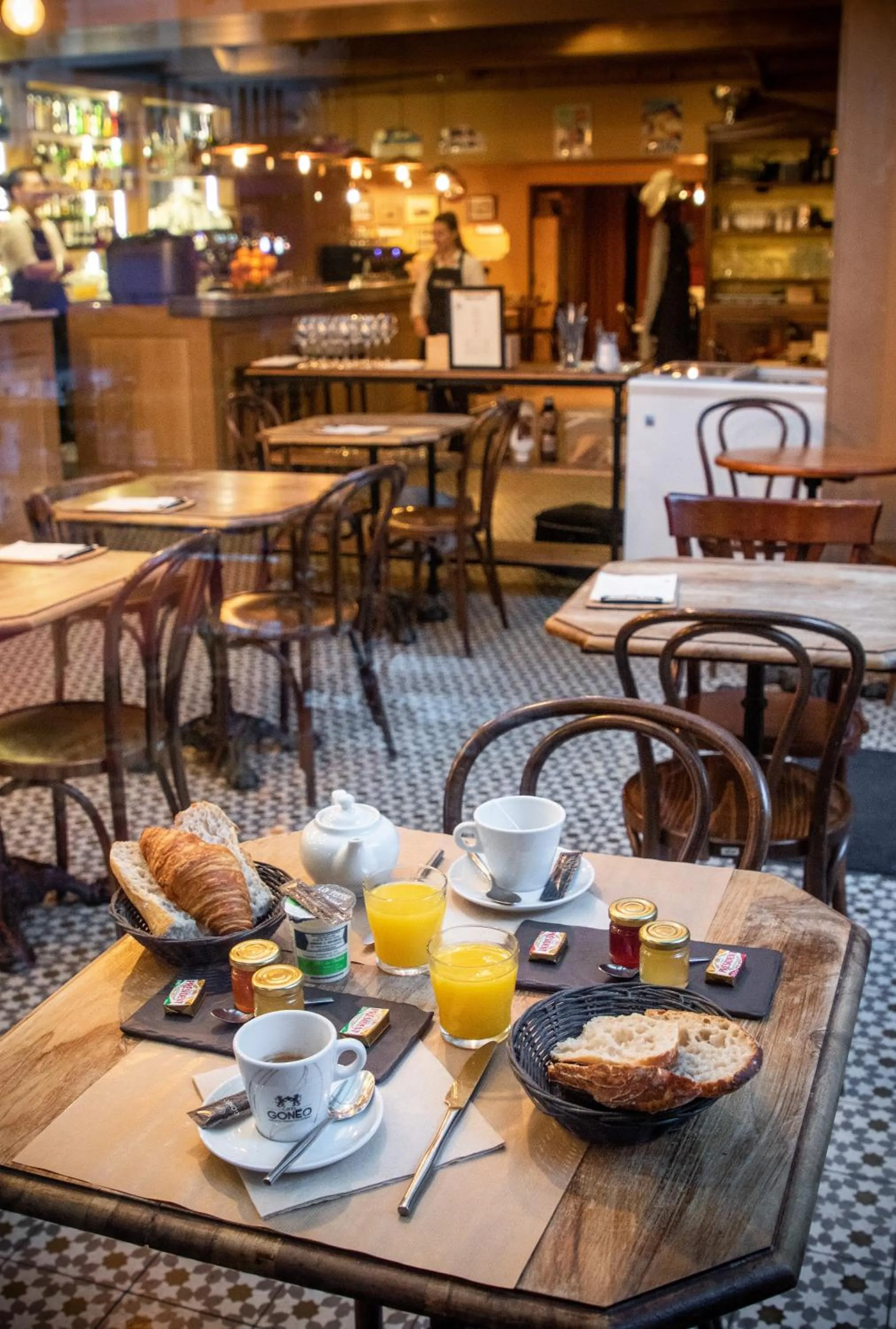 Continental breakfast in Hotel Beaulieu Lyon Charbonnières