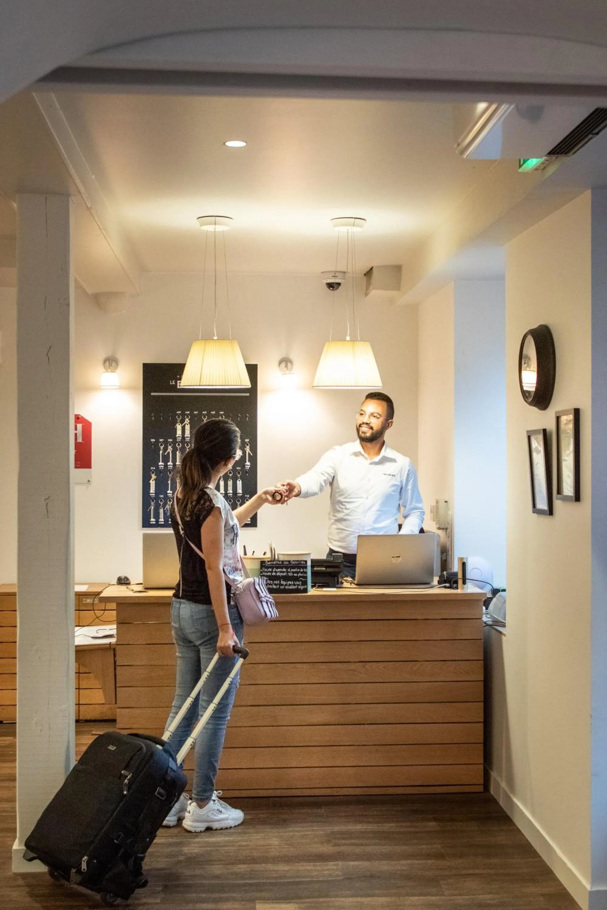 Lobby or reception in Hotel Beaulieu Lyon Charbonnières