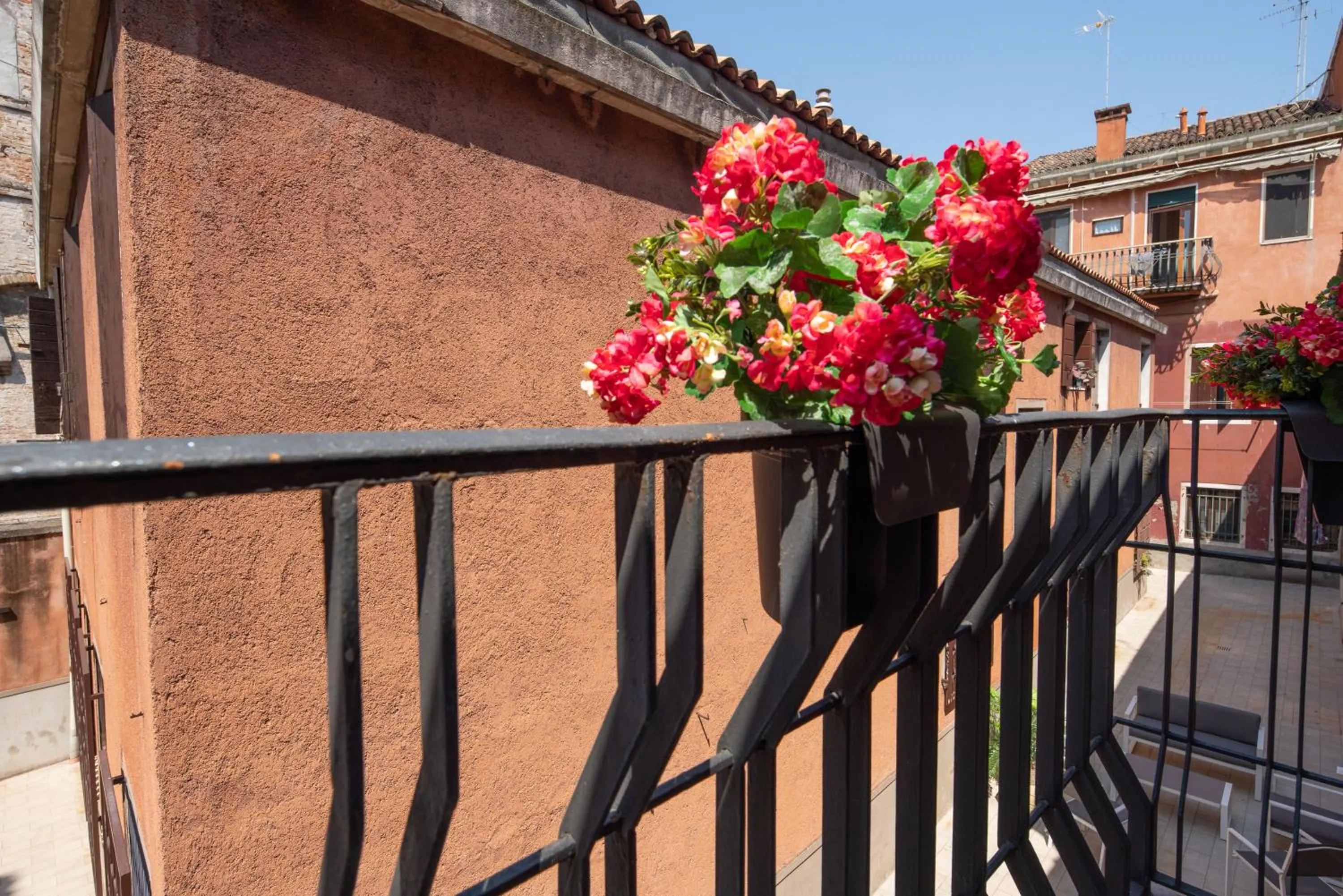 Balcony/Terrace in Design Palace Apartment by Wonderful Italy