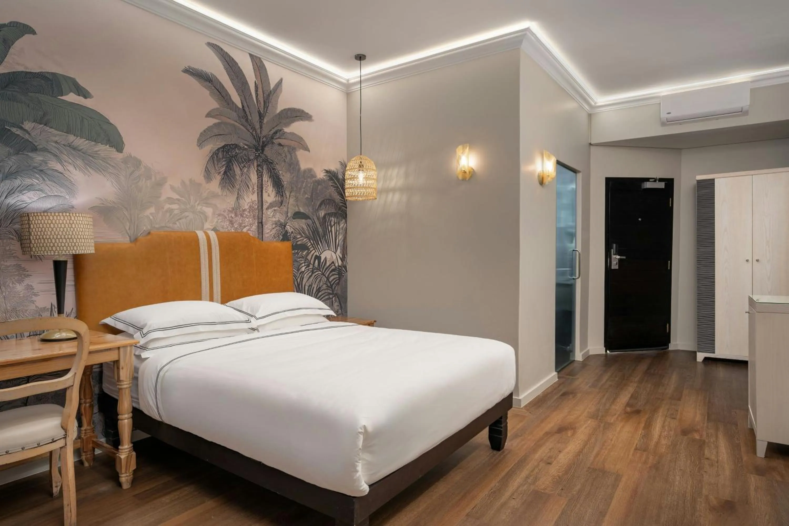 Photo of the whole room, Bed in Protea Hotel by Marriott Mossel Bay