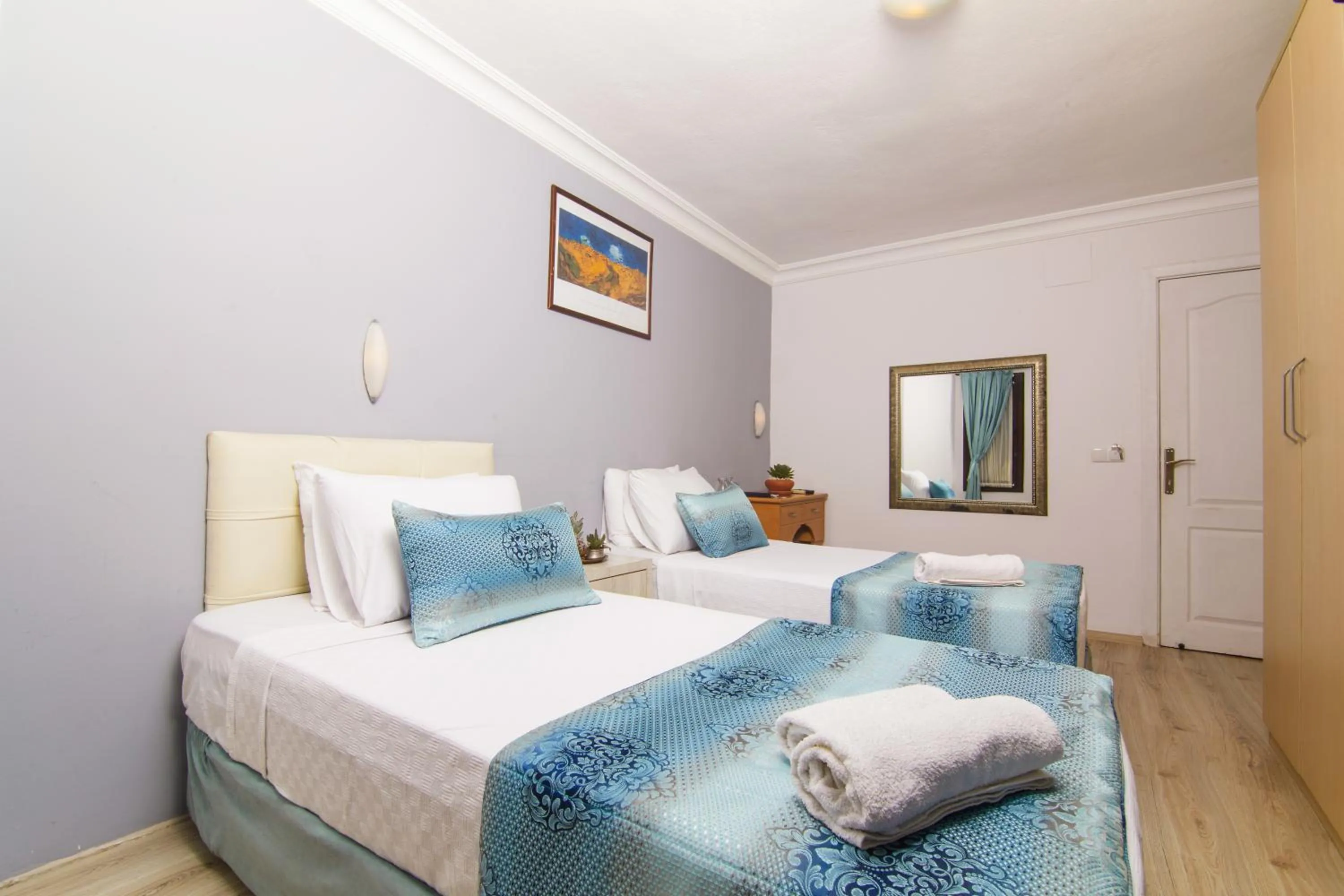 Photo of the whole room, Bed in Dalyan Hotel Nish Caria