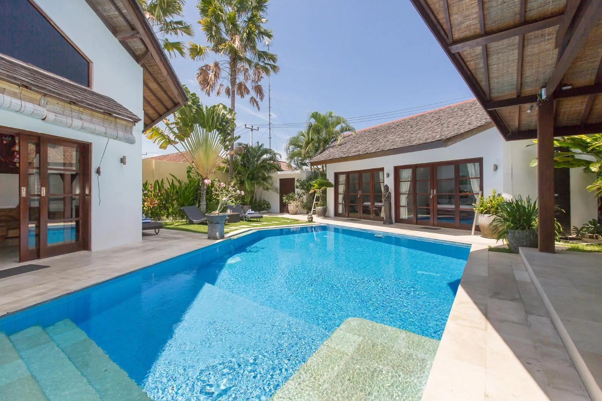 Swimming pool in Villa Origami by Nagisa Bali