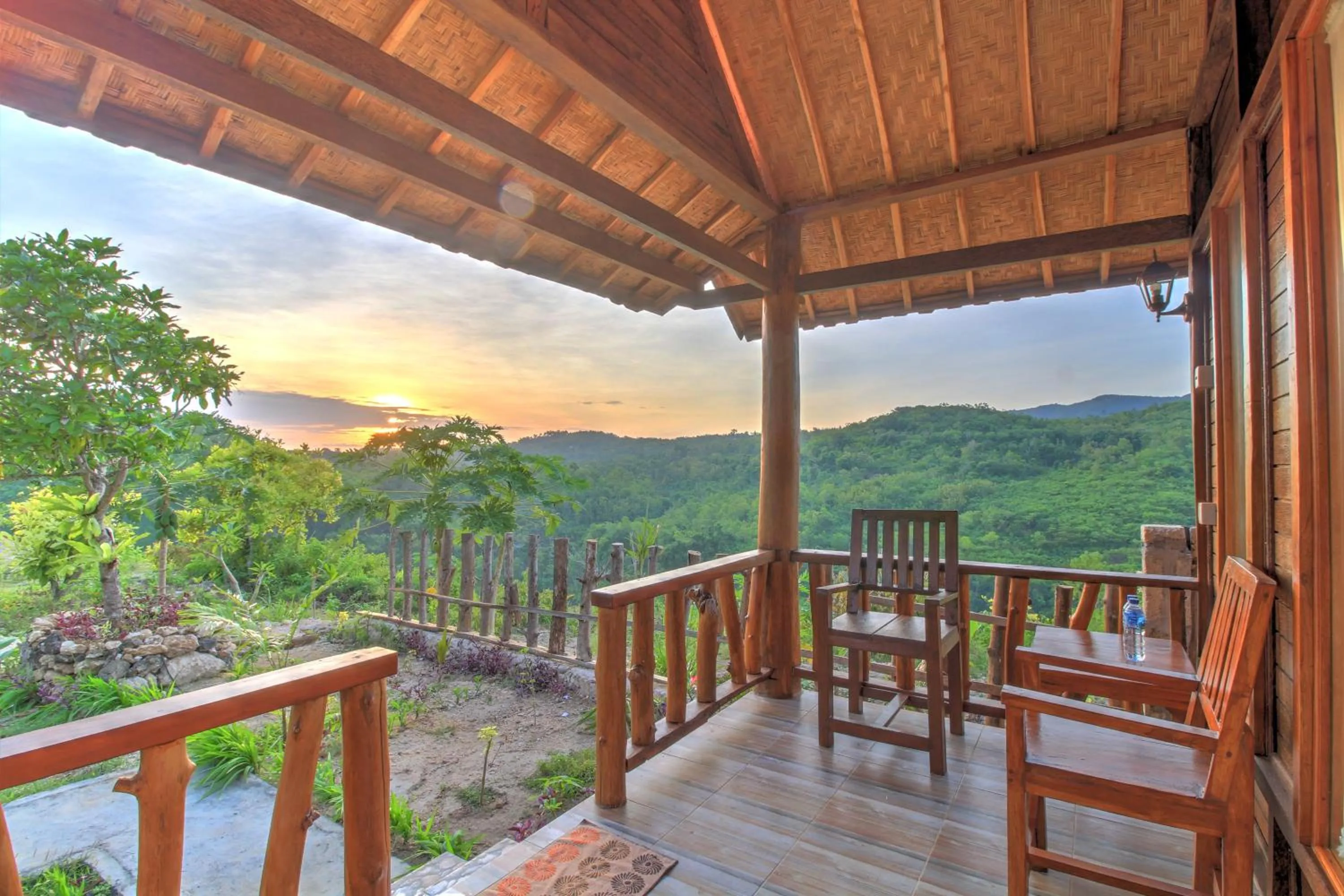 Balcony/Terrace in Ayu Hill Bungalows