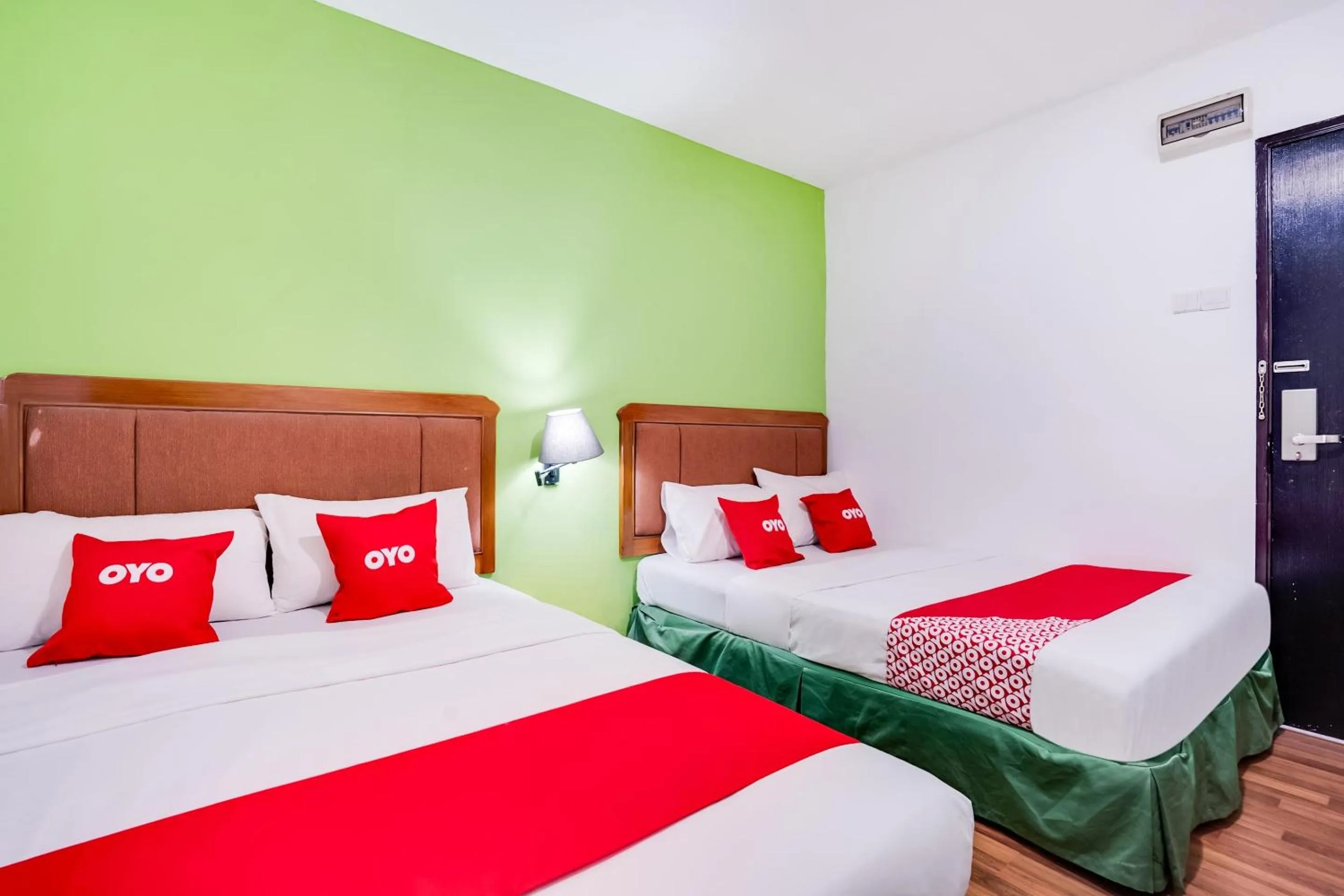 Bedroom, Bed in OYO 89652 Bjorn Boutique Hotel