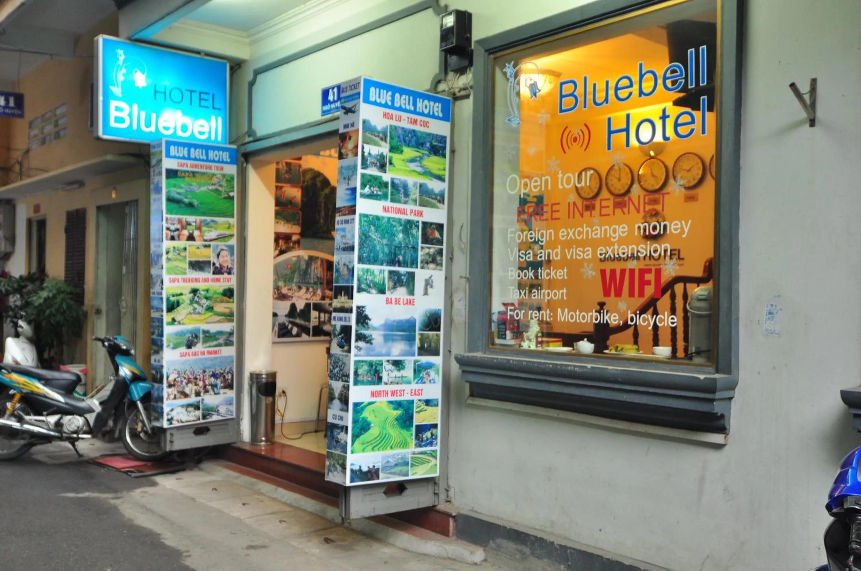 Lobby or reception in Bluebell Hotel