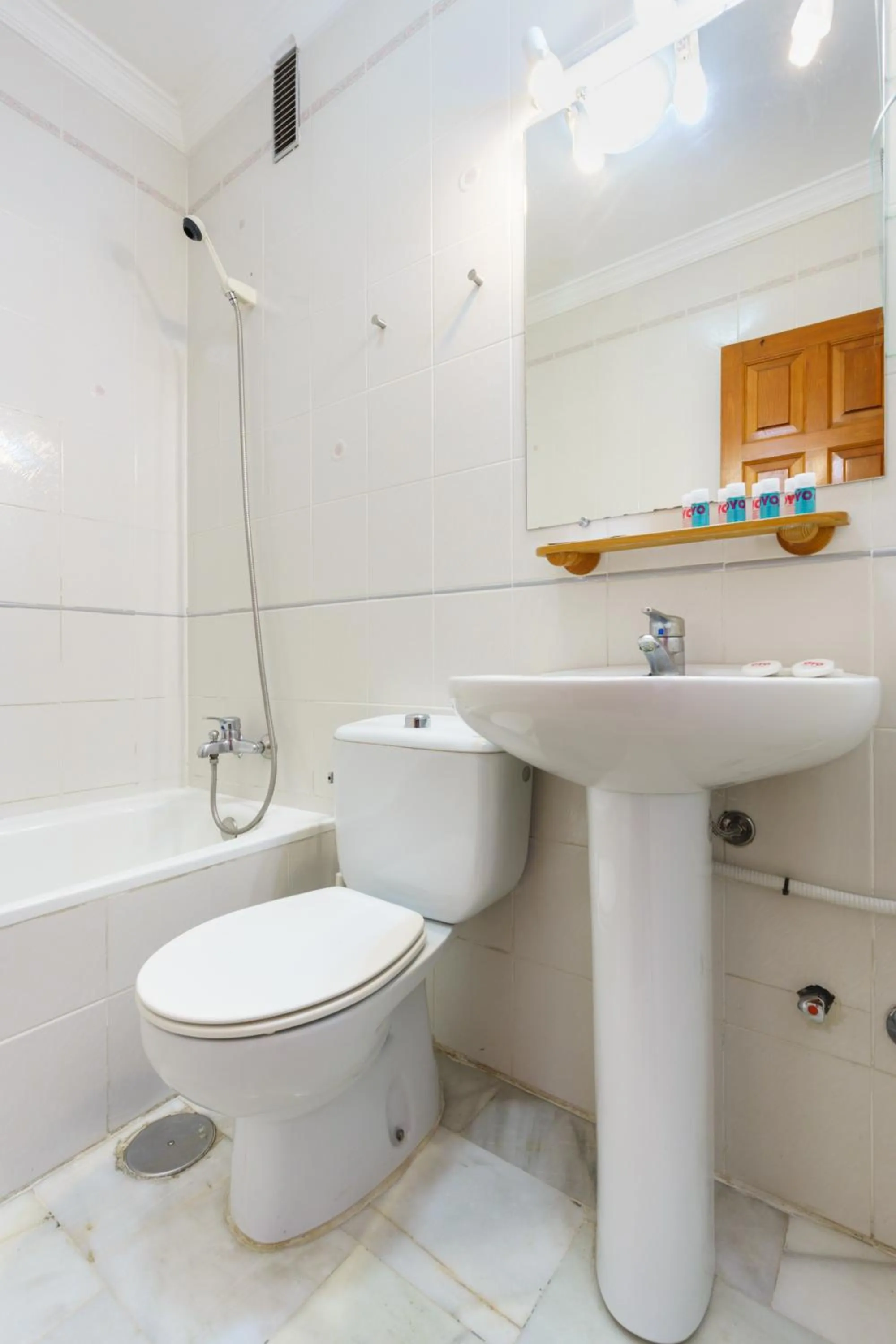 Bathroom in Apartamentos Pepe Mesa