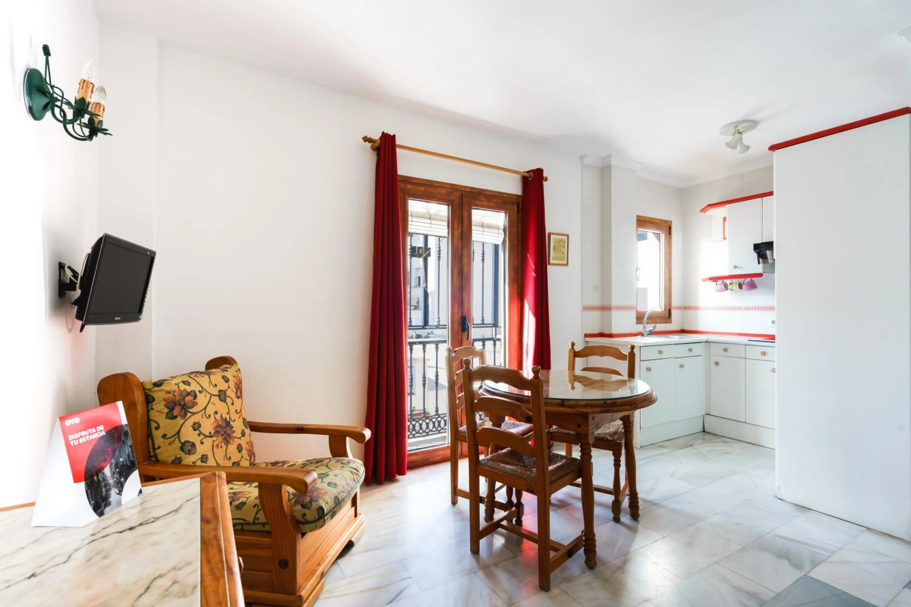 Kitchen or kitchenette in Apartamentos Pepe Mesa