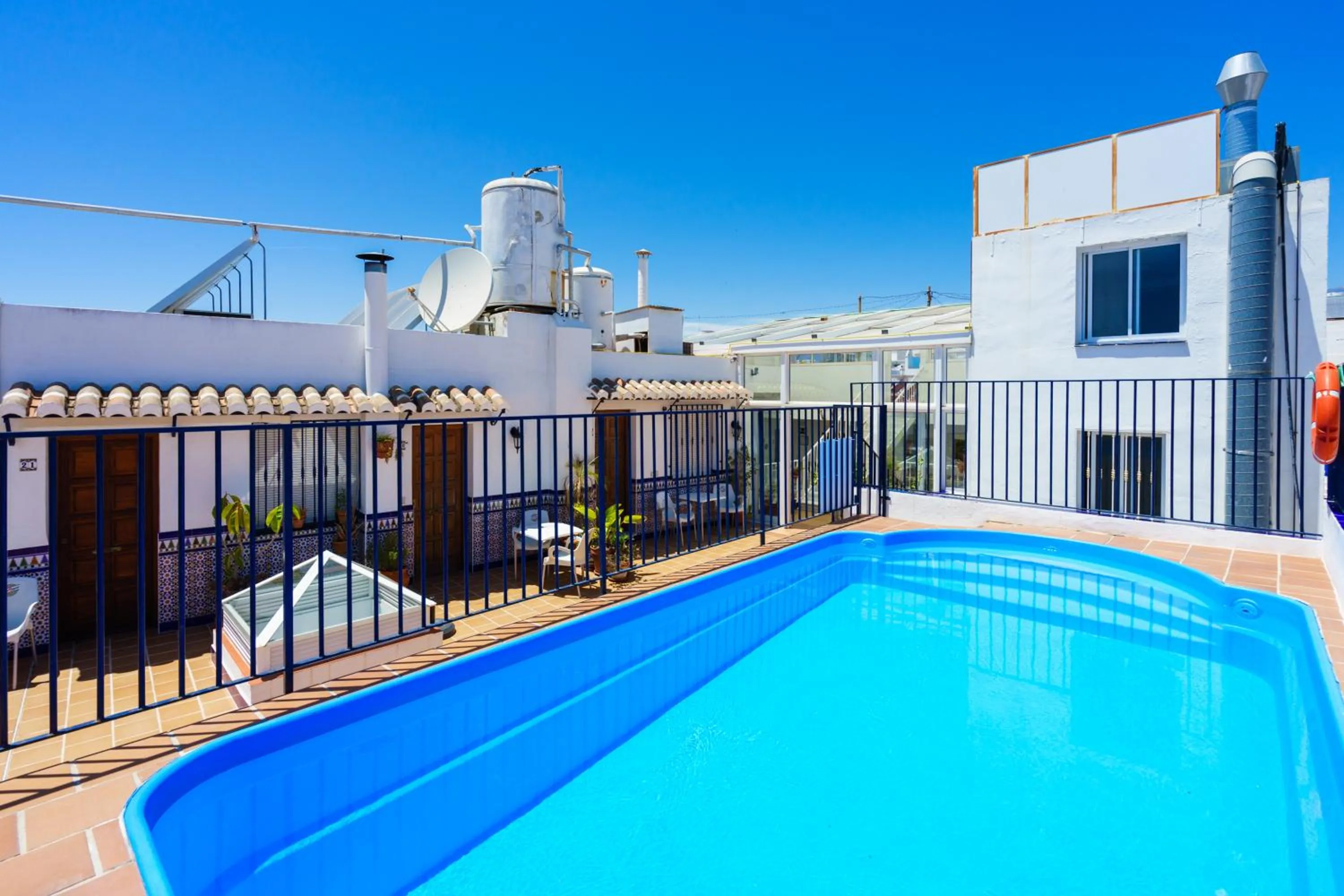 Swimming pool in Apartamentos Pepe Mesa