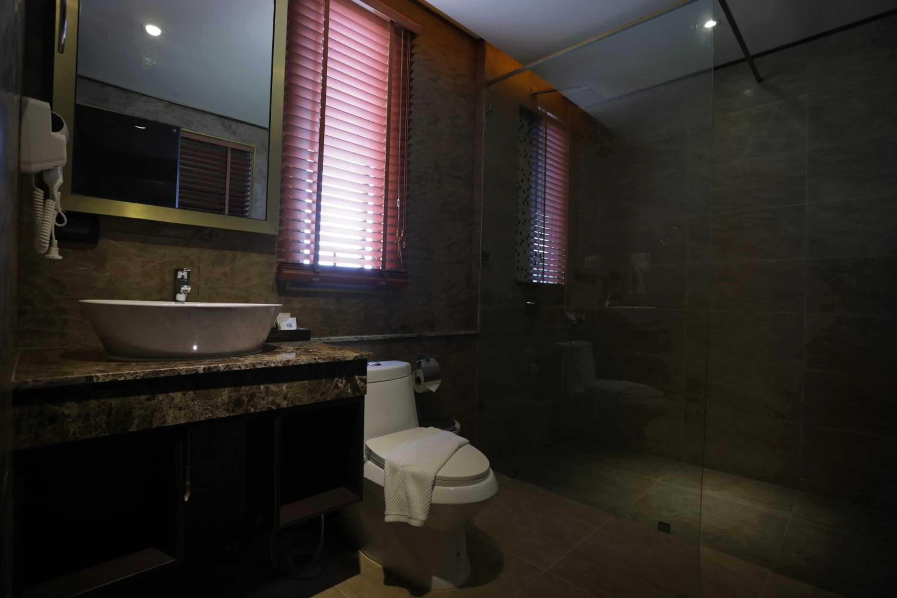 Toilet in BAB ALHARA HOTEL