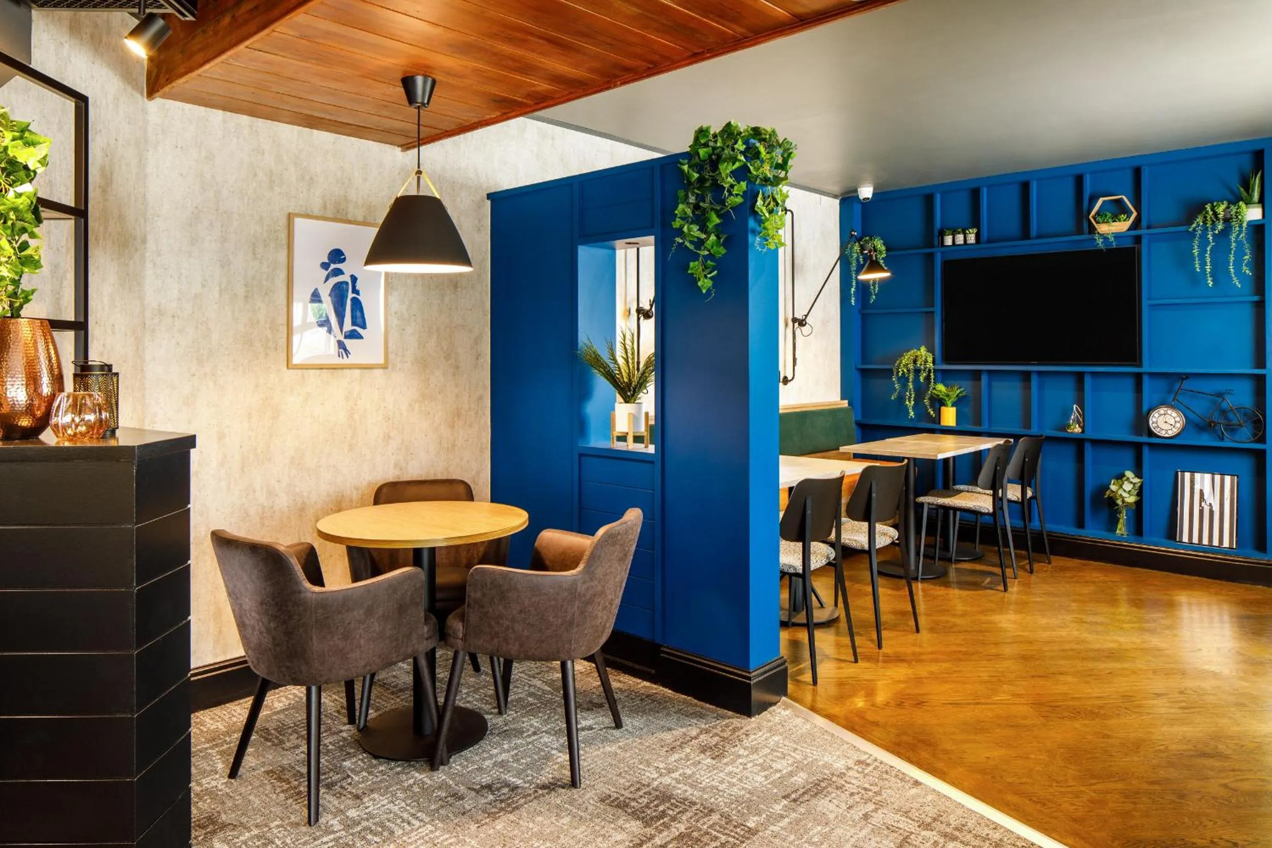 Dining area in ibis Wakefield East-Castleford