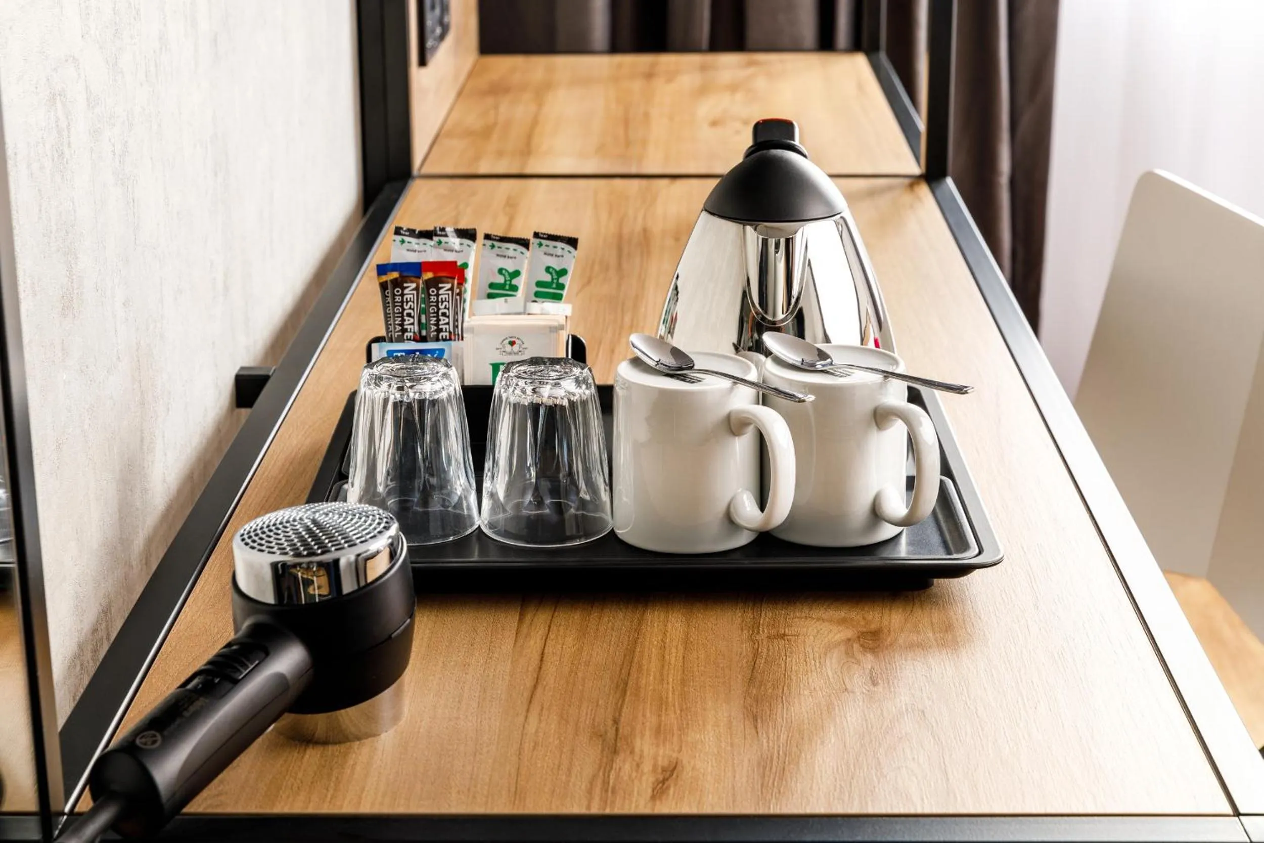 Coffee/tea facilities in ibis Wakefield East-Castleford