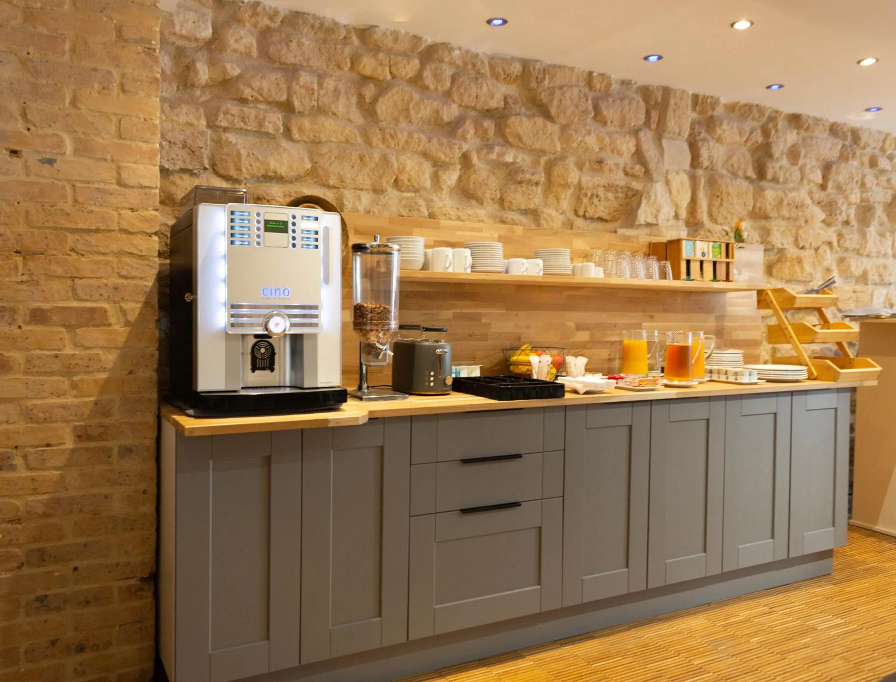 Breakfast in Hotel Mimosa Paris