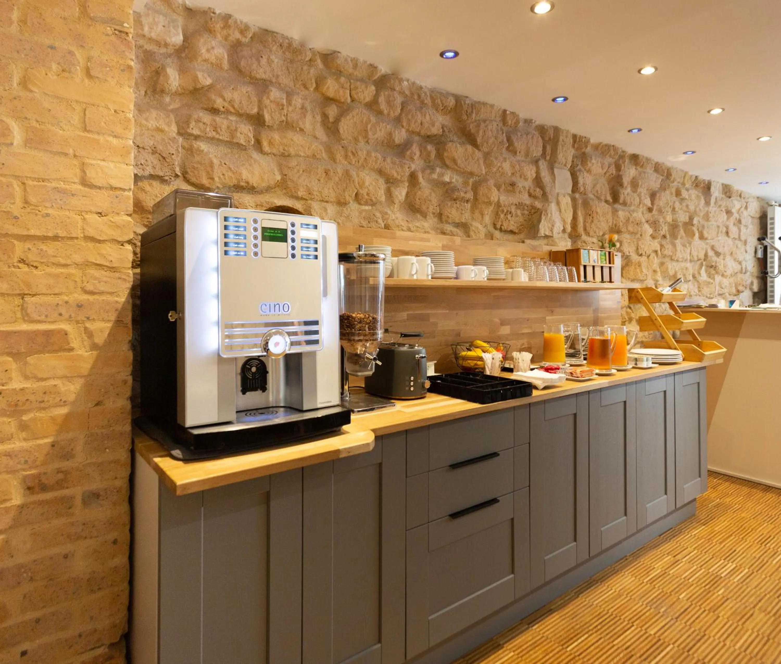 Breakfast in Hotel Mimosa Paris