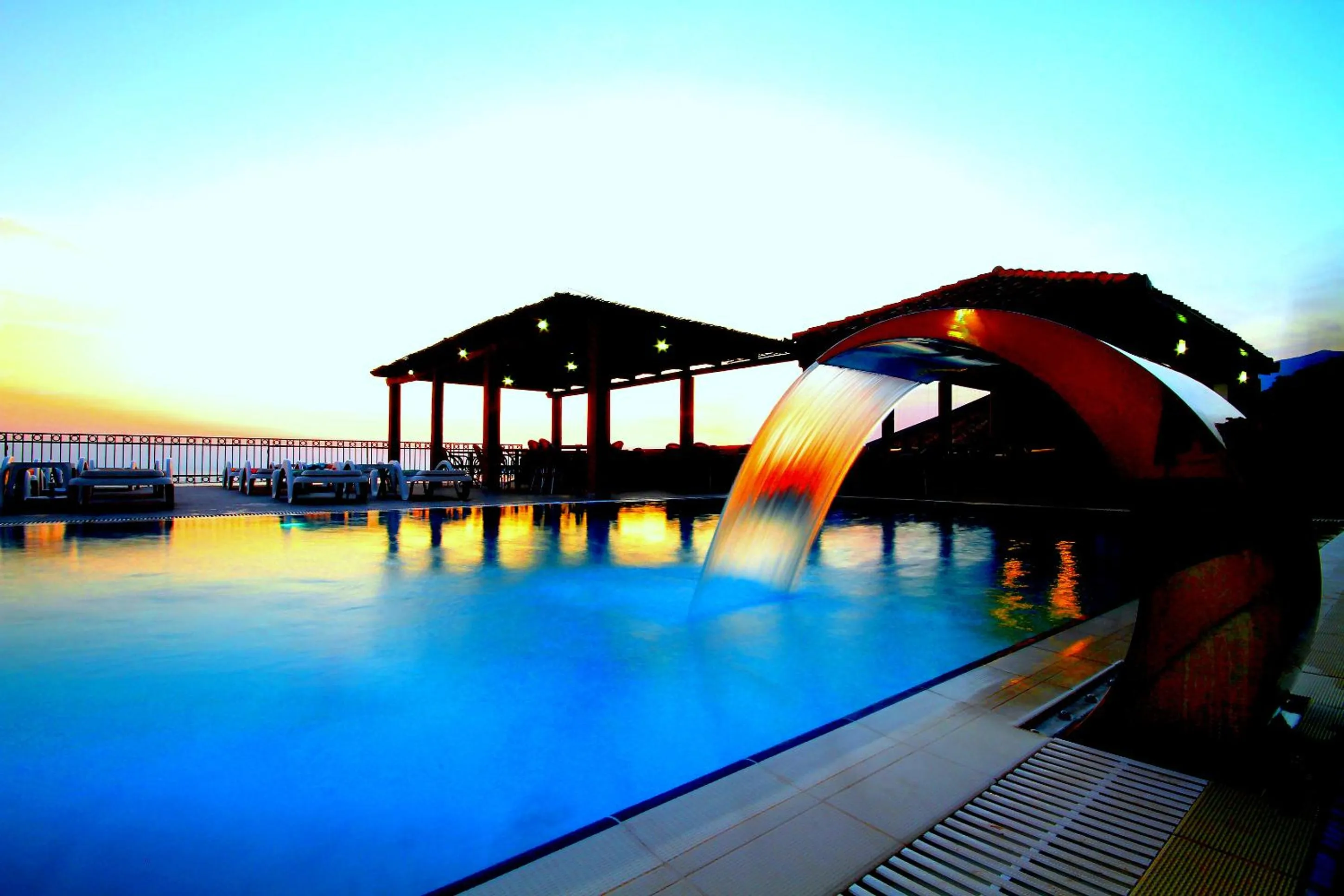 Swimming pool in Apartments Grand