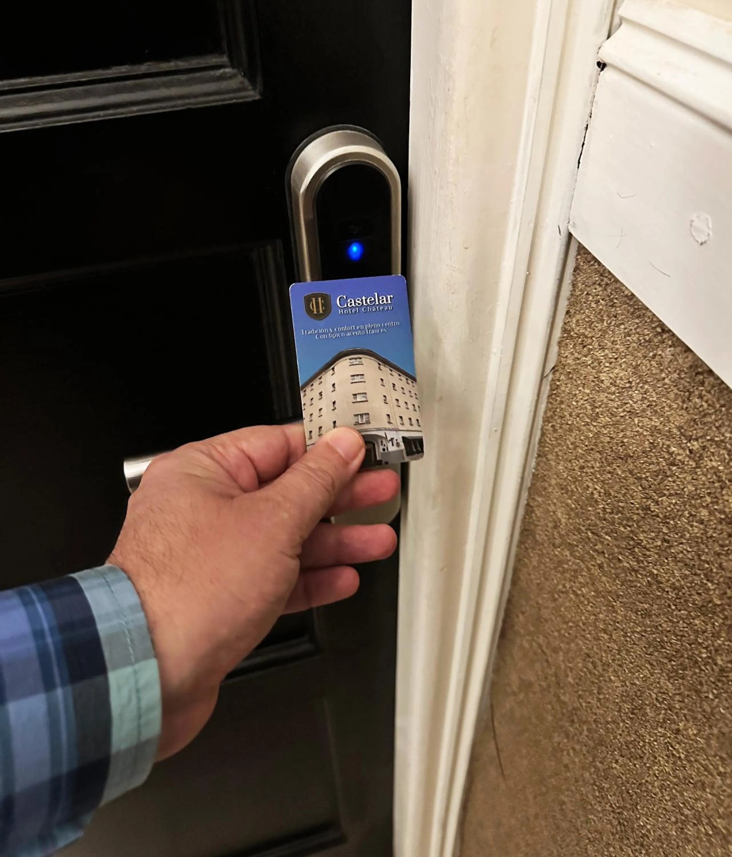 Property building in Castelar Hotel Santa Fe