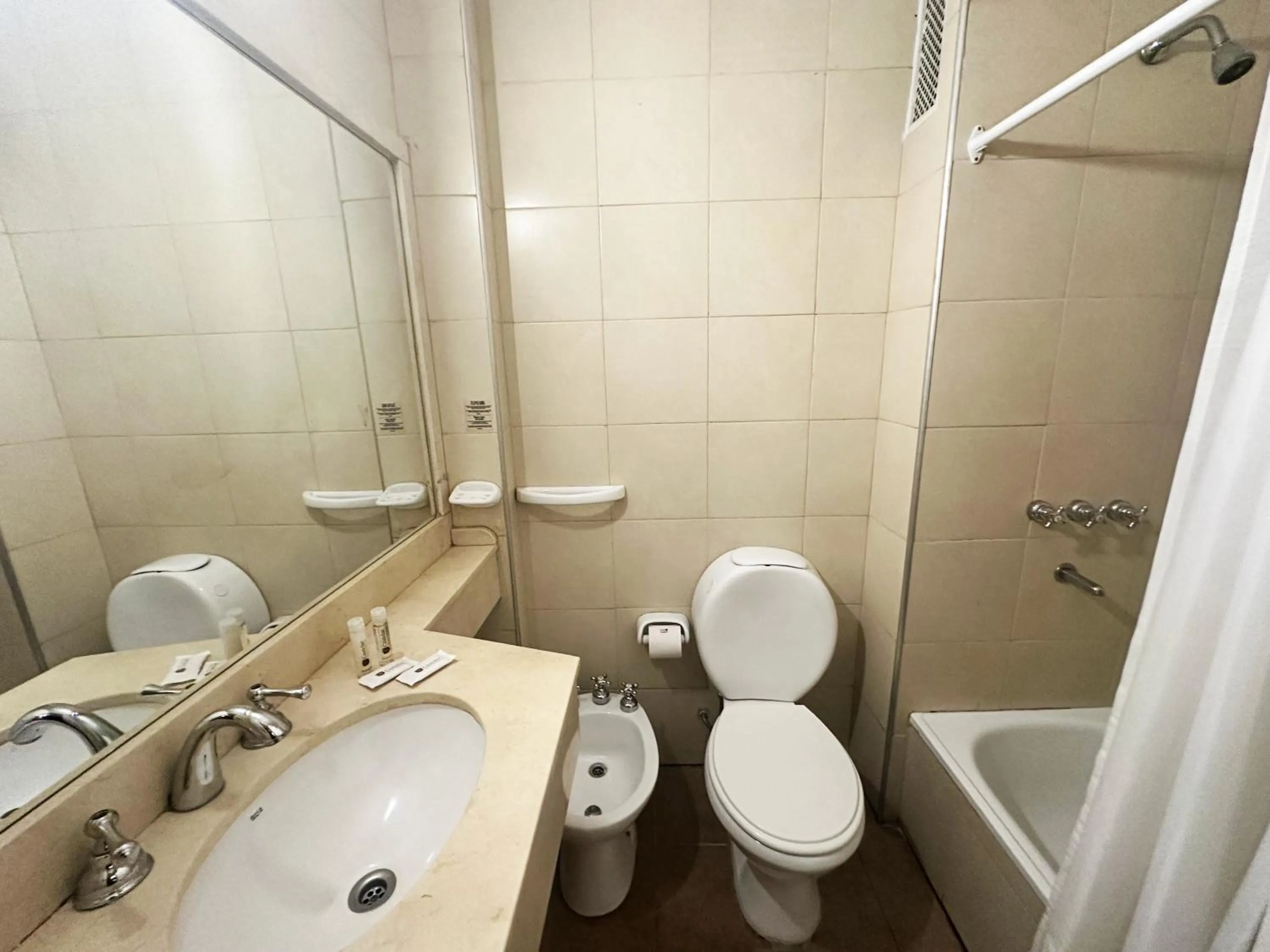 Bathroom in Castelar Hotel Santa Fe