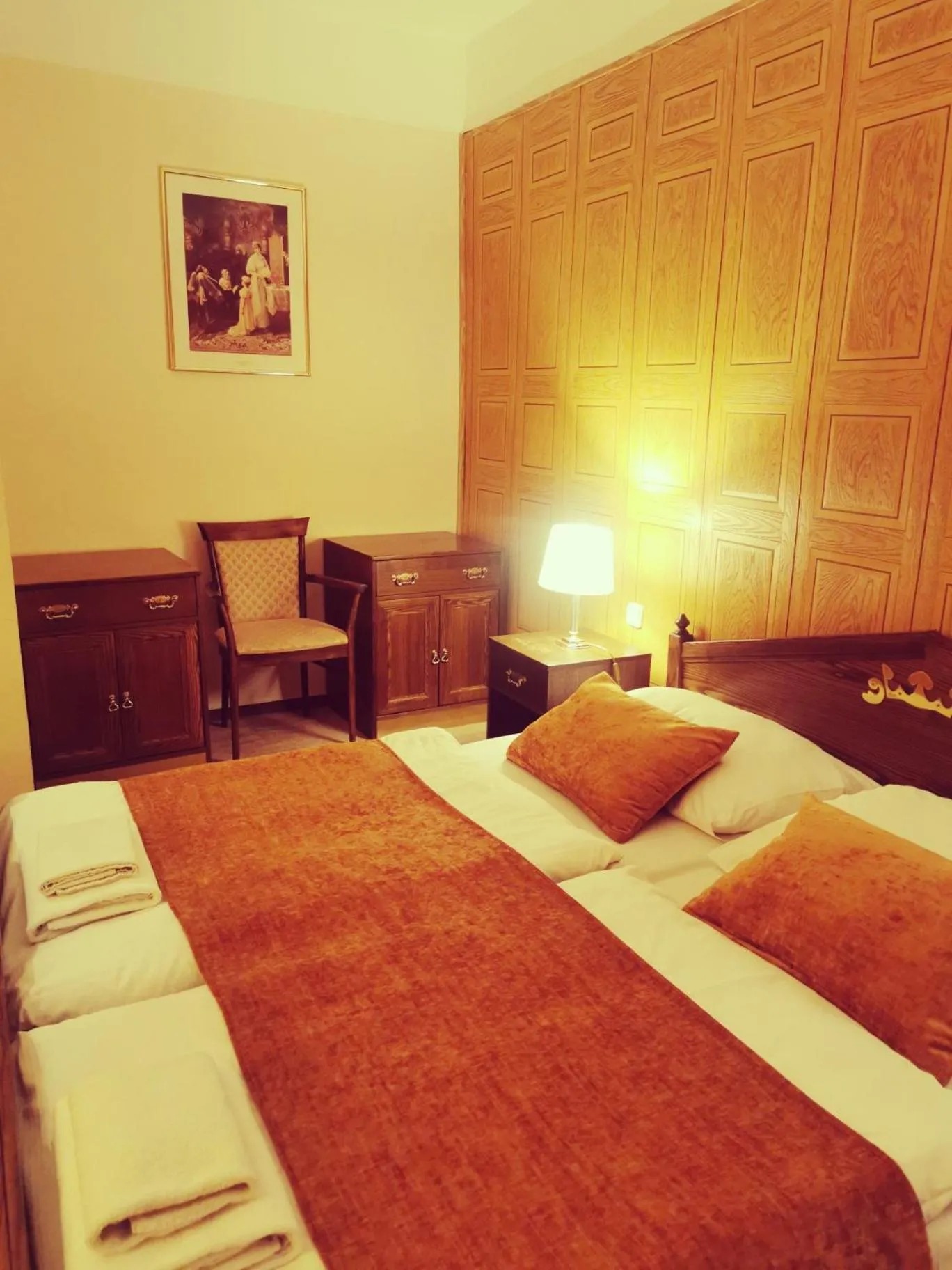 Bed in River Star Hotel