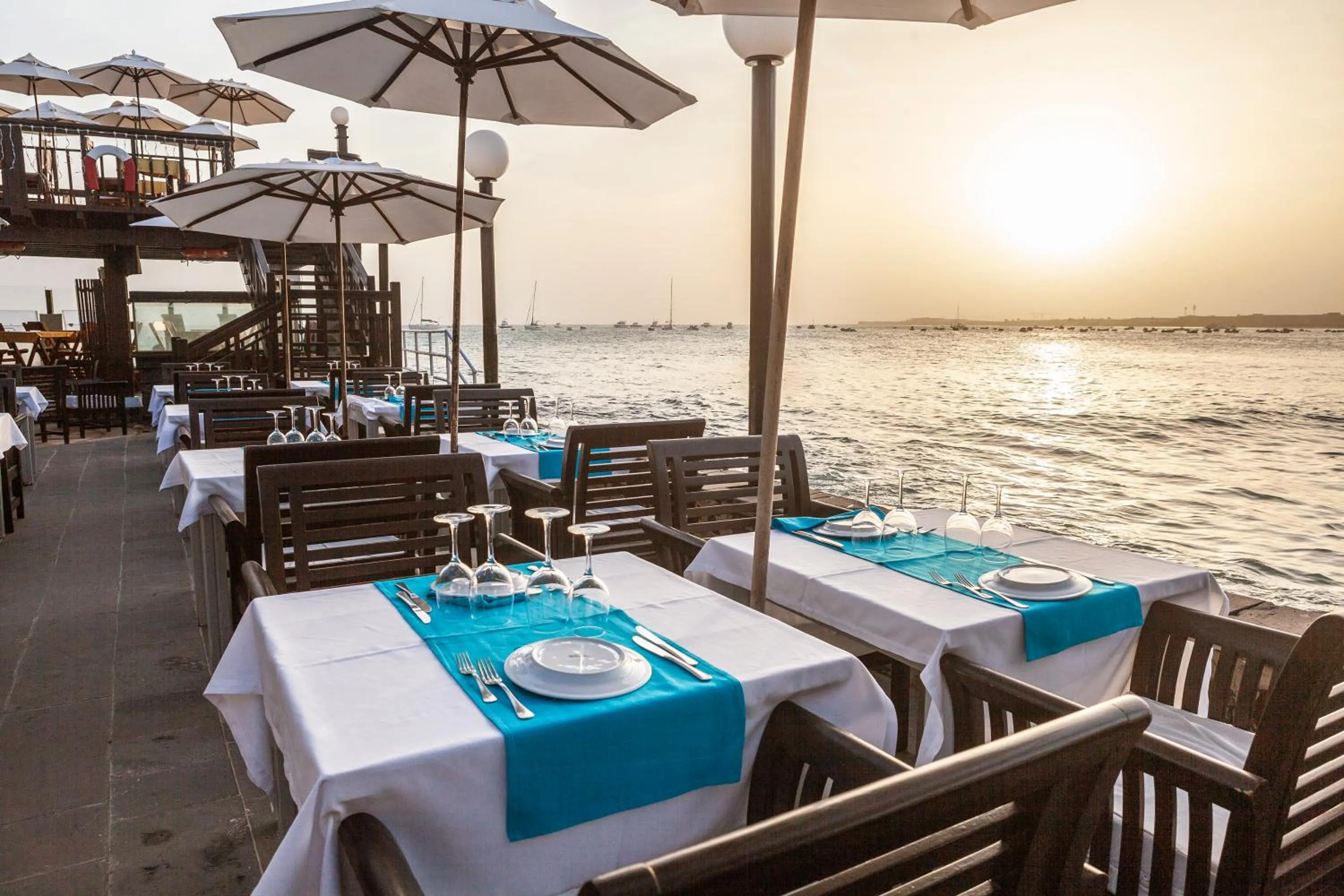 Restaurant/places to eat in Hotel Odjo d'água