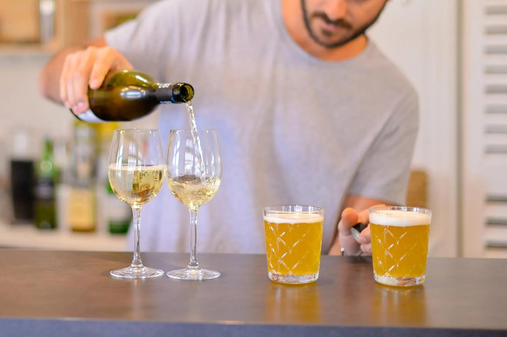 Lounge or bar in Single Fin Hotel & Lodge