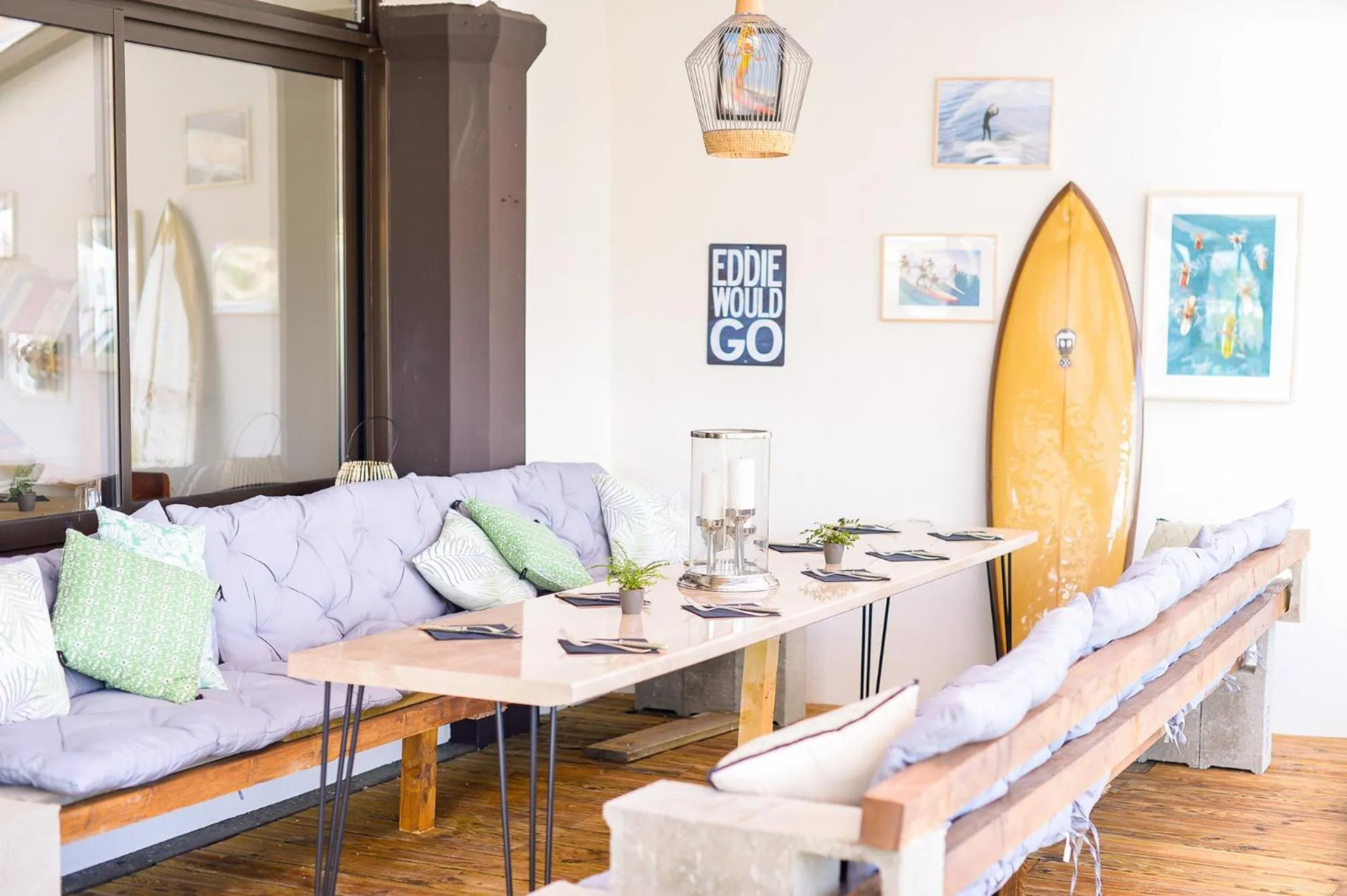 Restaurant/places to eat in Single Fin Hotel & Lodge