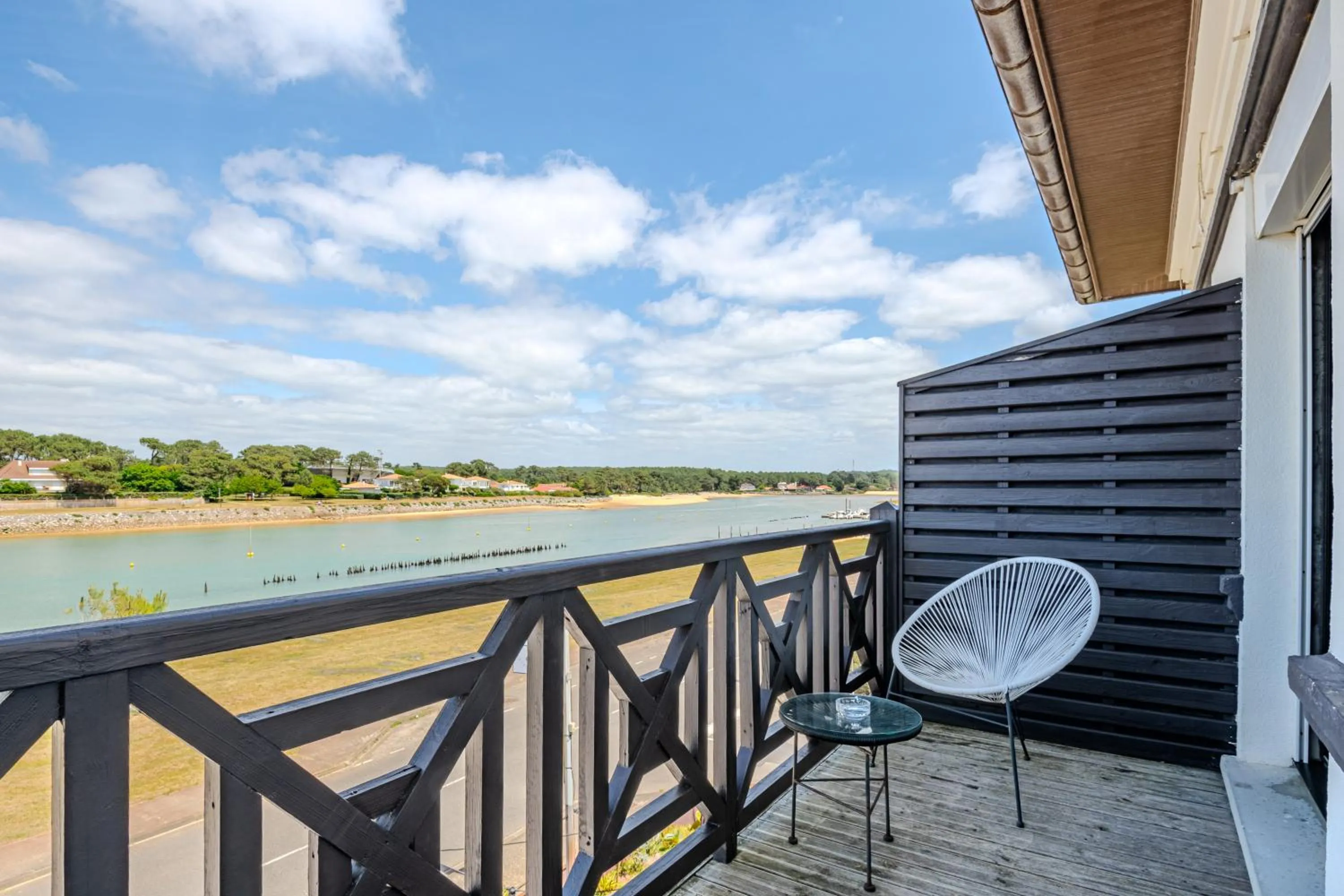 Single Fin Hotel & Lodge