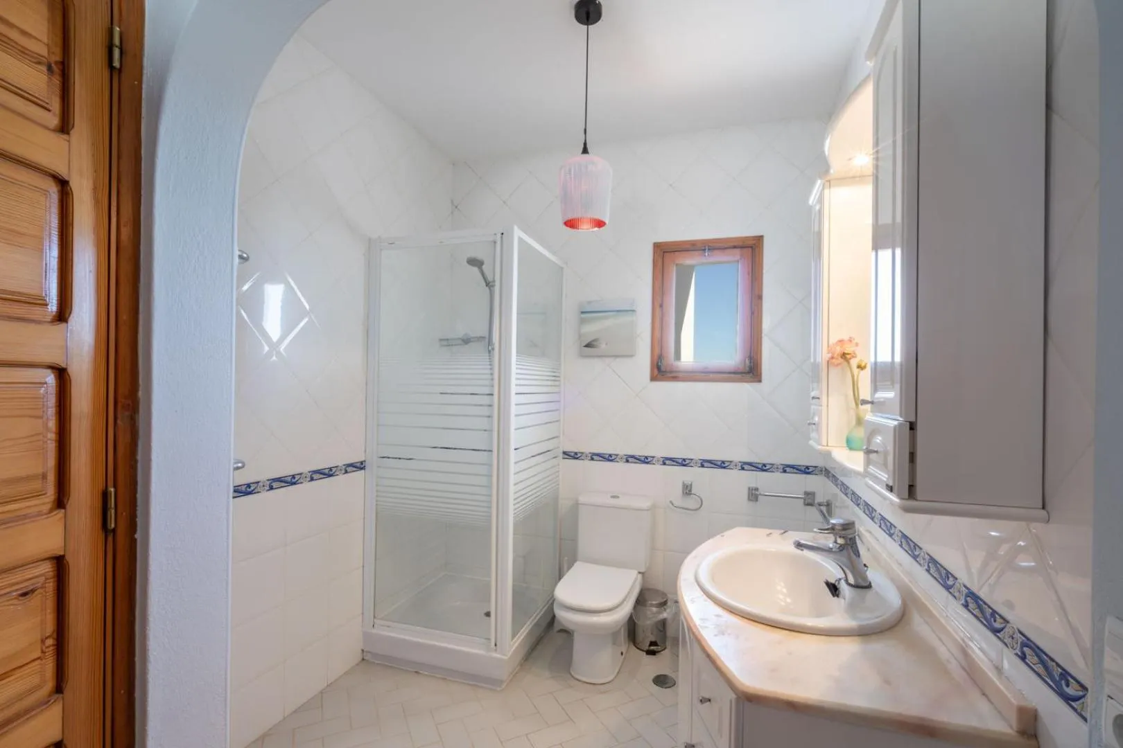 Bathroom in Bem Parece by Umbral