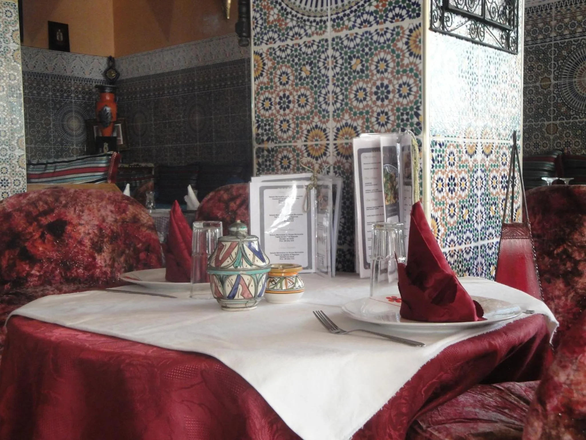 Restaurant/places to eat in Hôtel Tijani