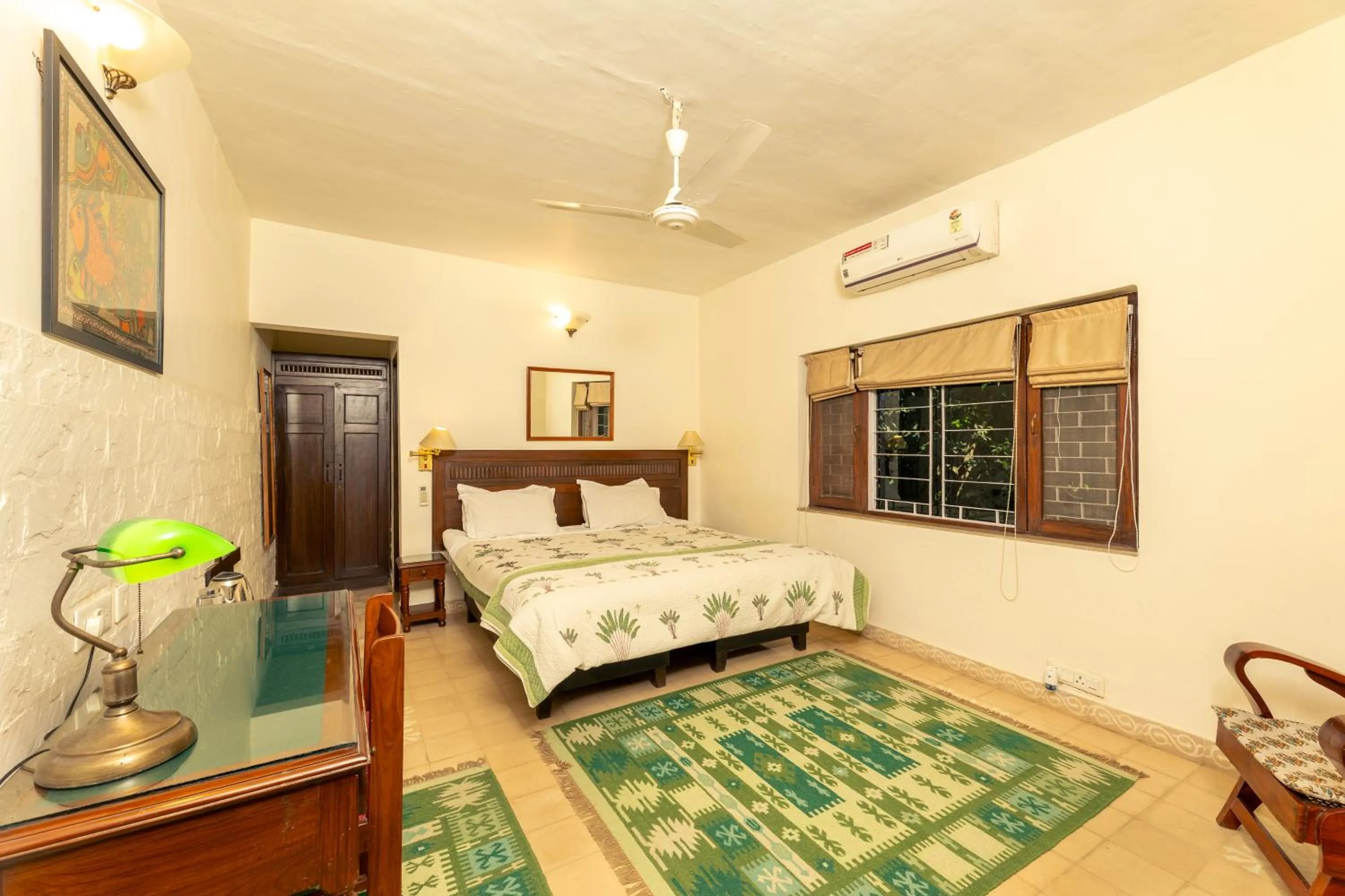 Bedroom, Bed in Lutyens Bungalow