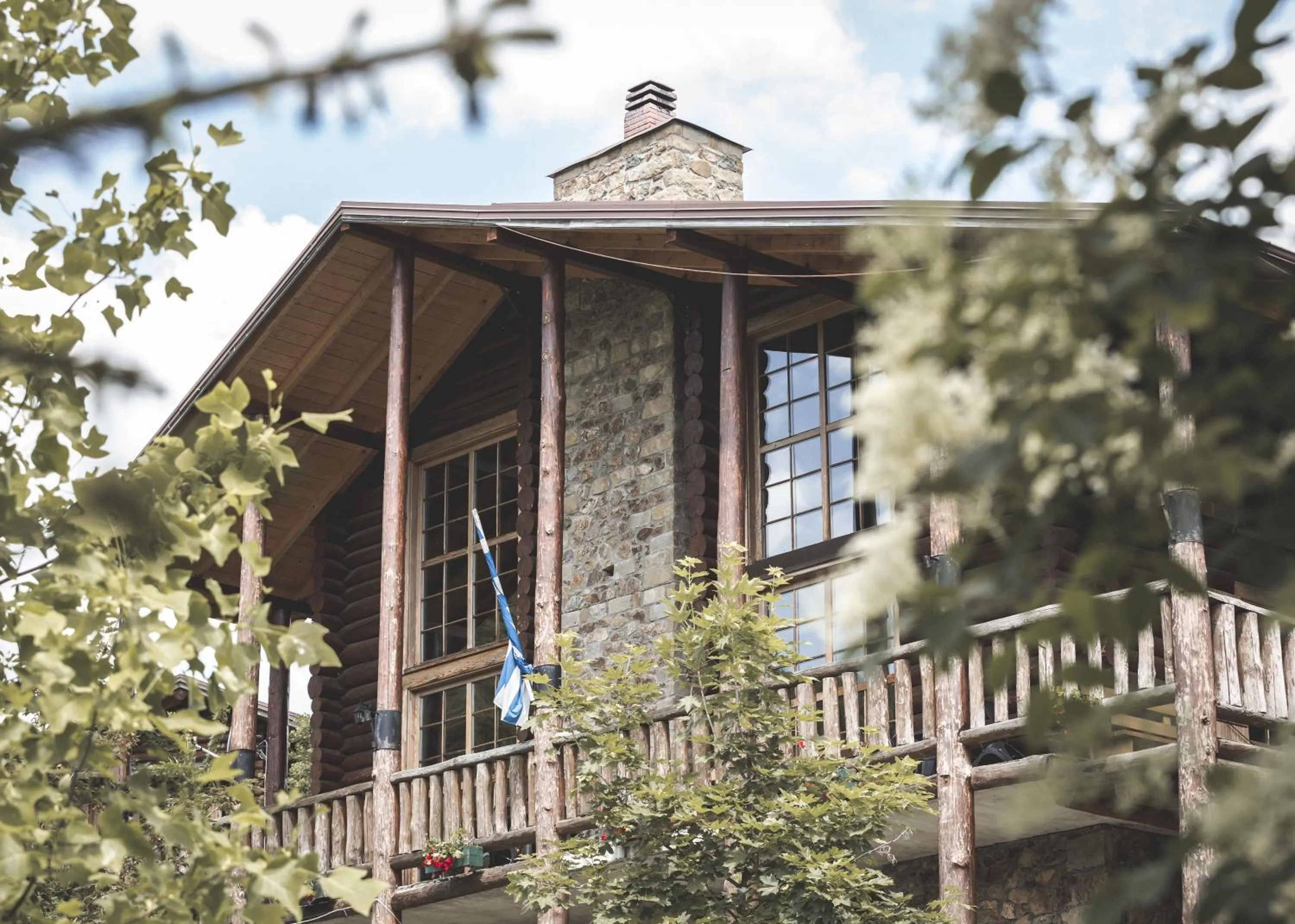 Property building in Sfendamos Wood Village