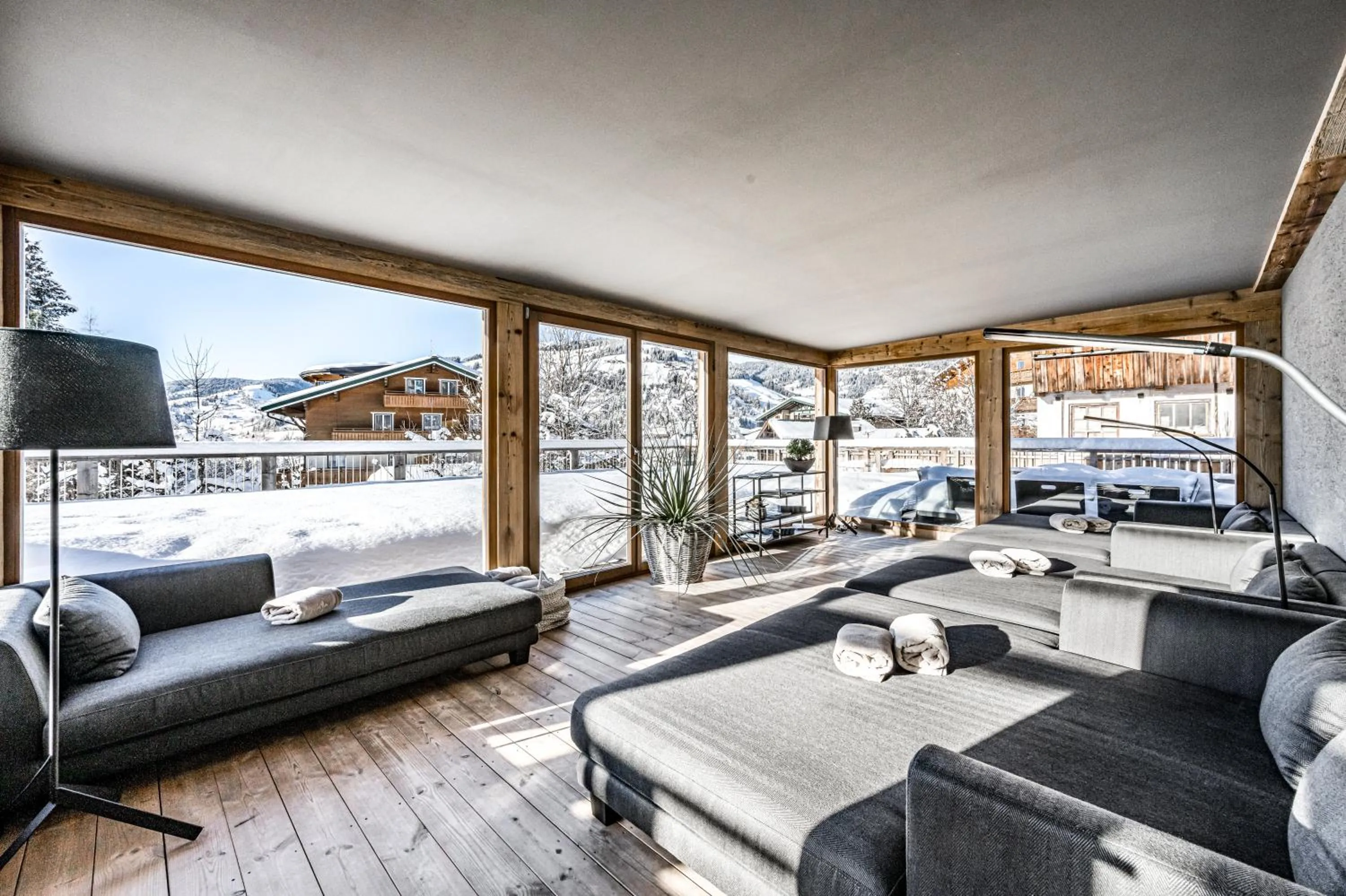 Swimming pool in ALMMONTE SENSUM SUITES - Funky Living Hotel