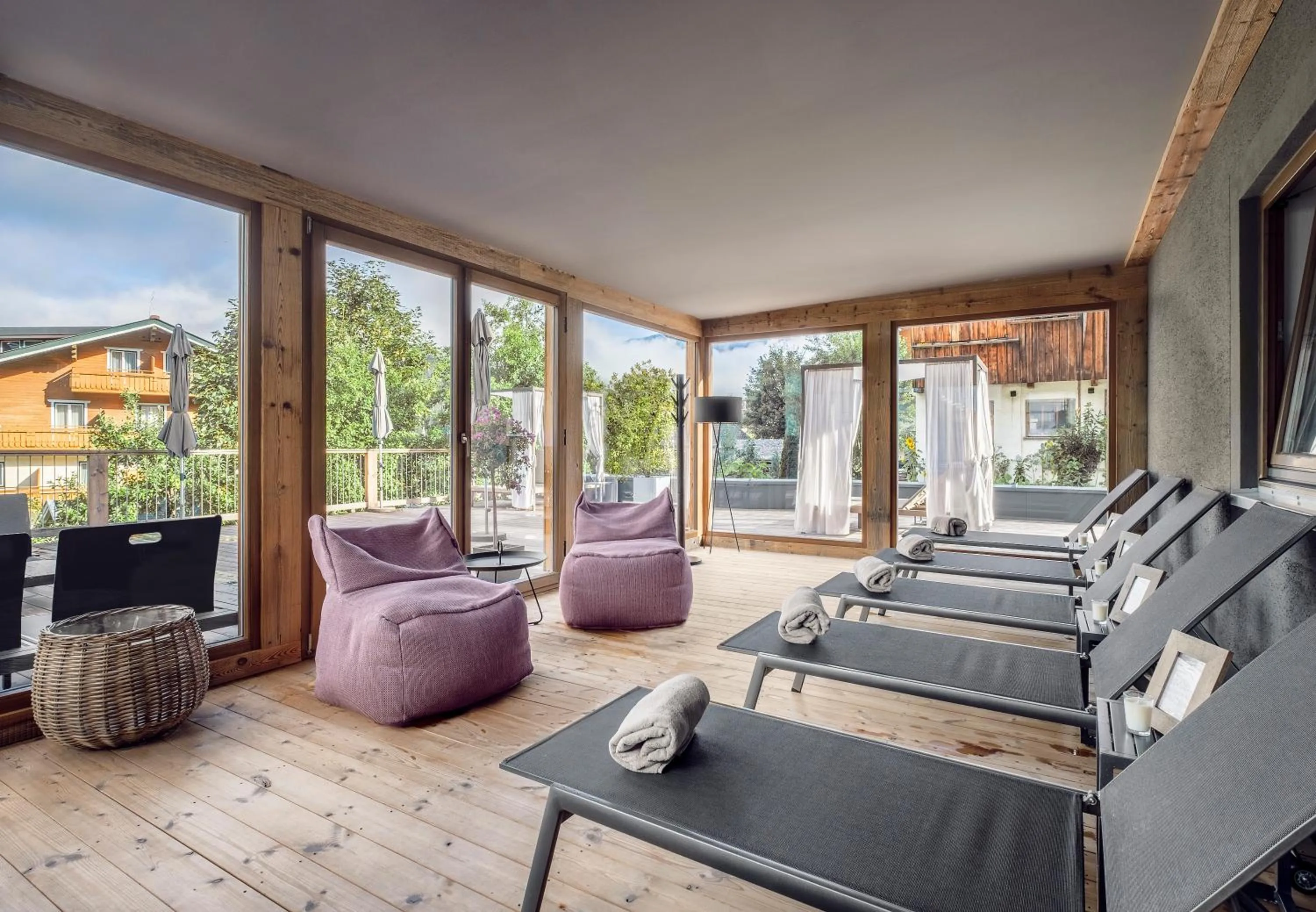 Spa and wellness centre/facilities in ALMMONTE SENSUM SUITES - Funky Living Hotel