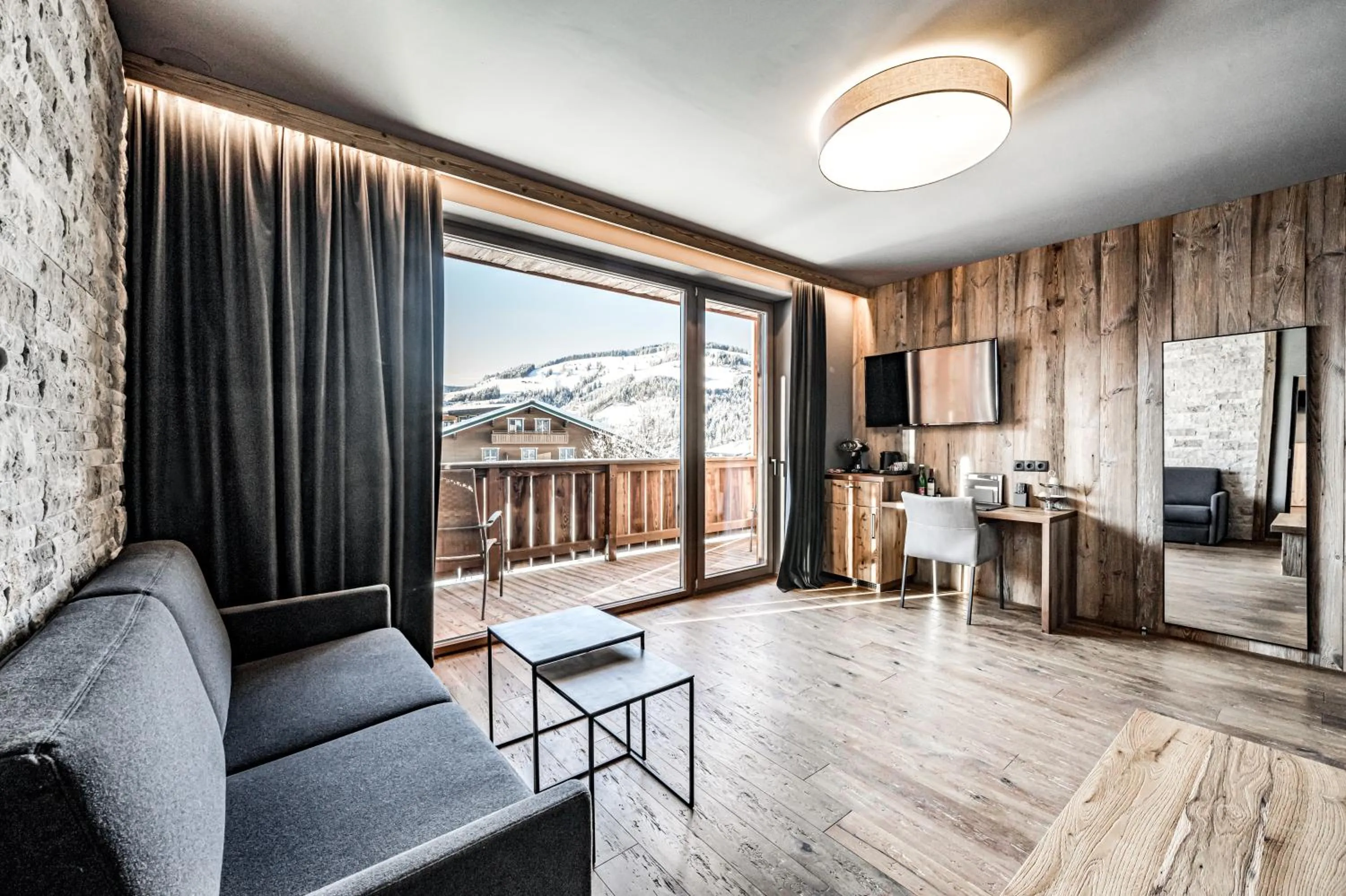 Living room in ALMMONTE SENSUM SUITES - Funky Living Hotel