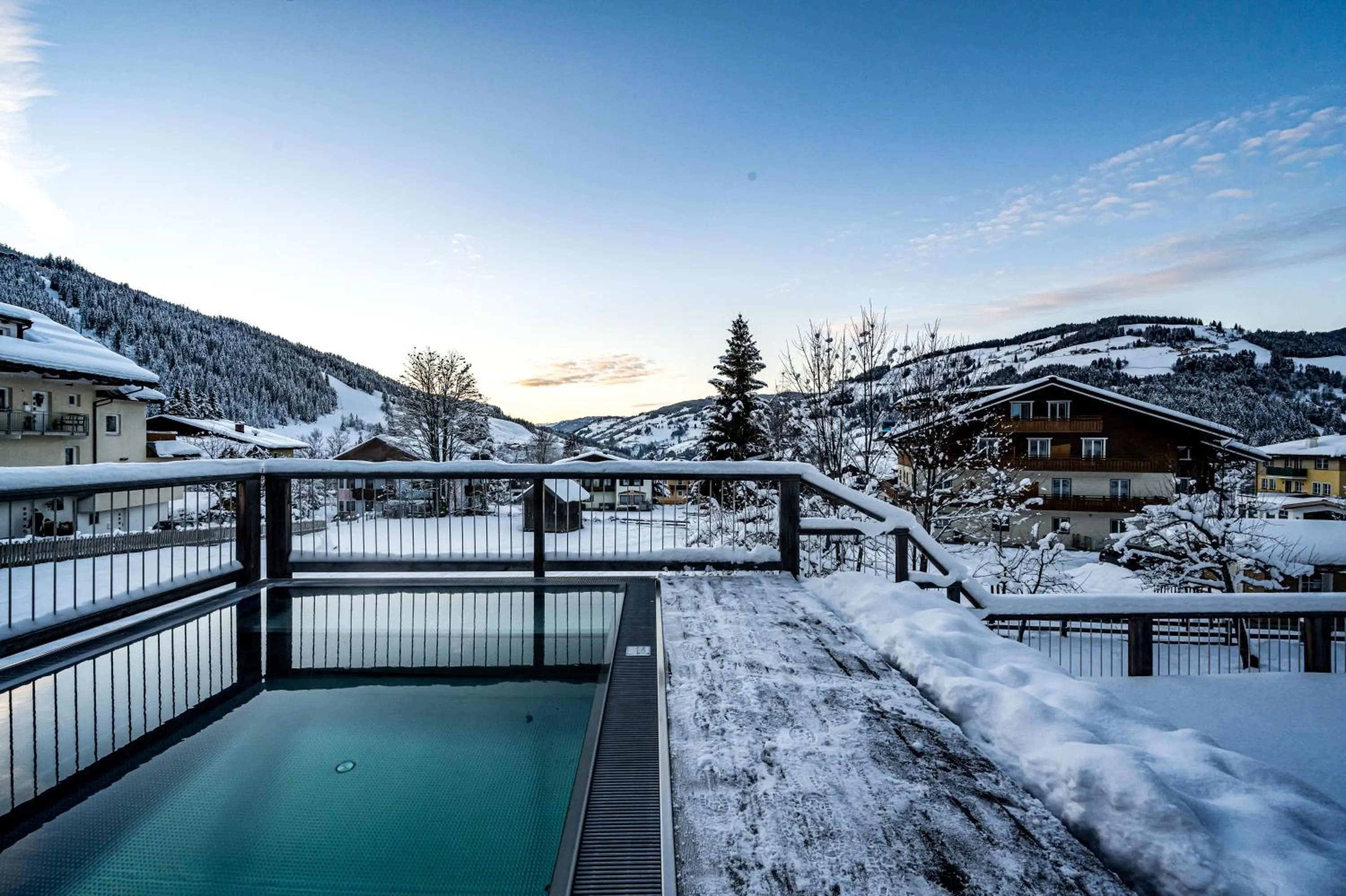 Winter in ALMMONTE SENSUM SUITES - Funky Living Hotel