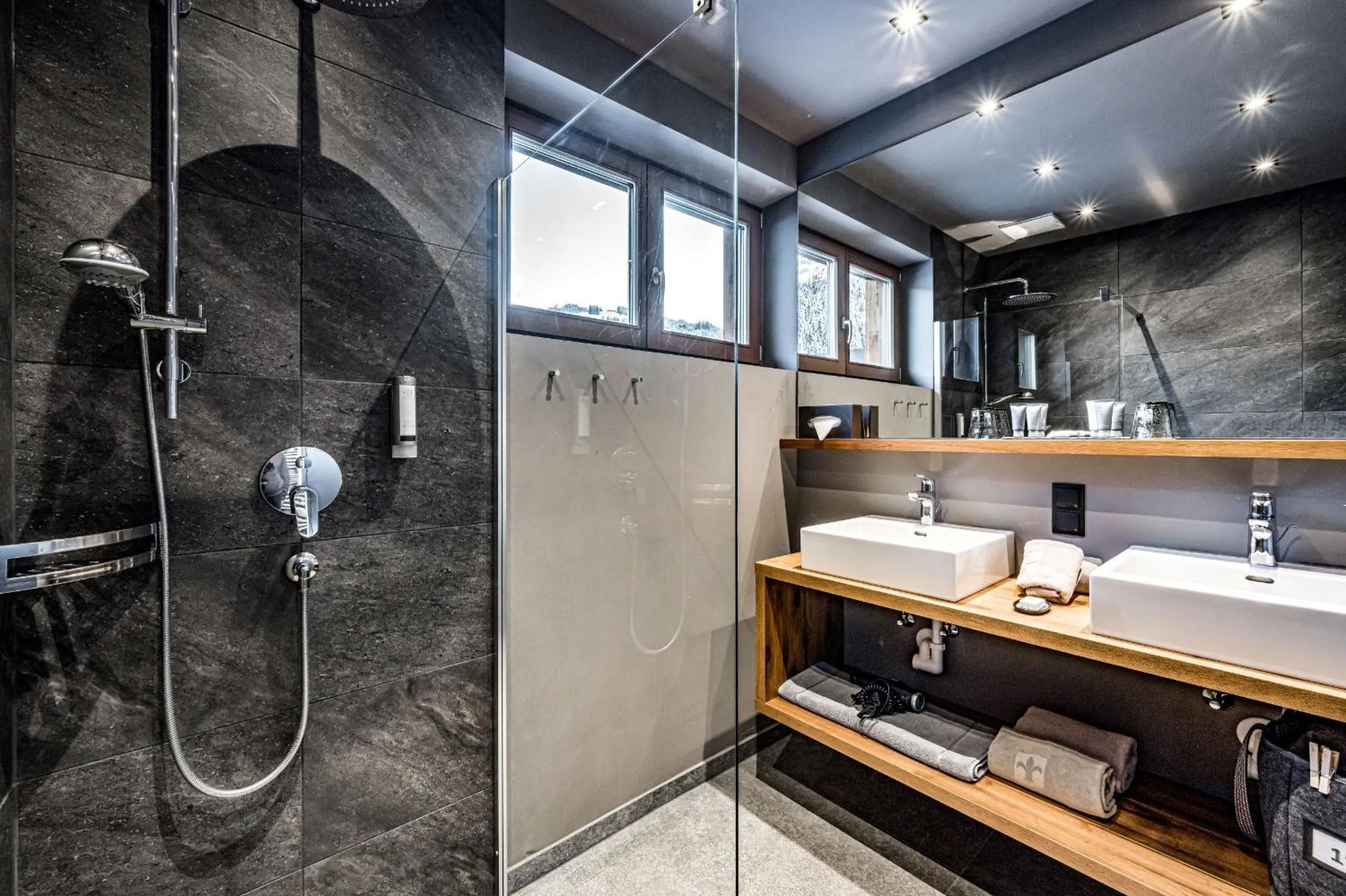 Bathroom in ALMMONTE SENSUM SUITES - Funky Living Hotel