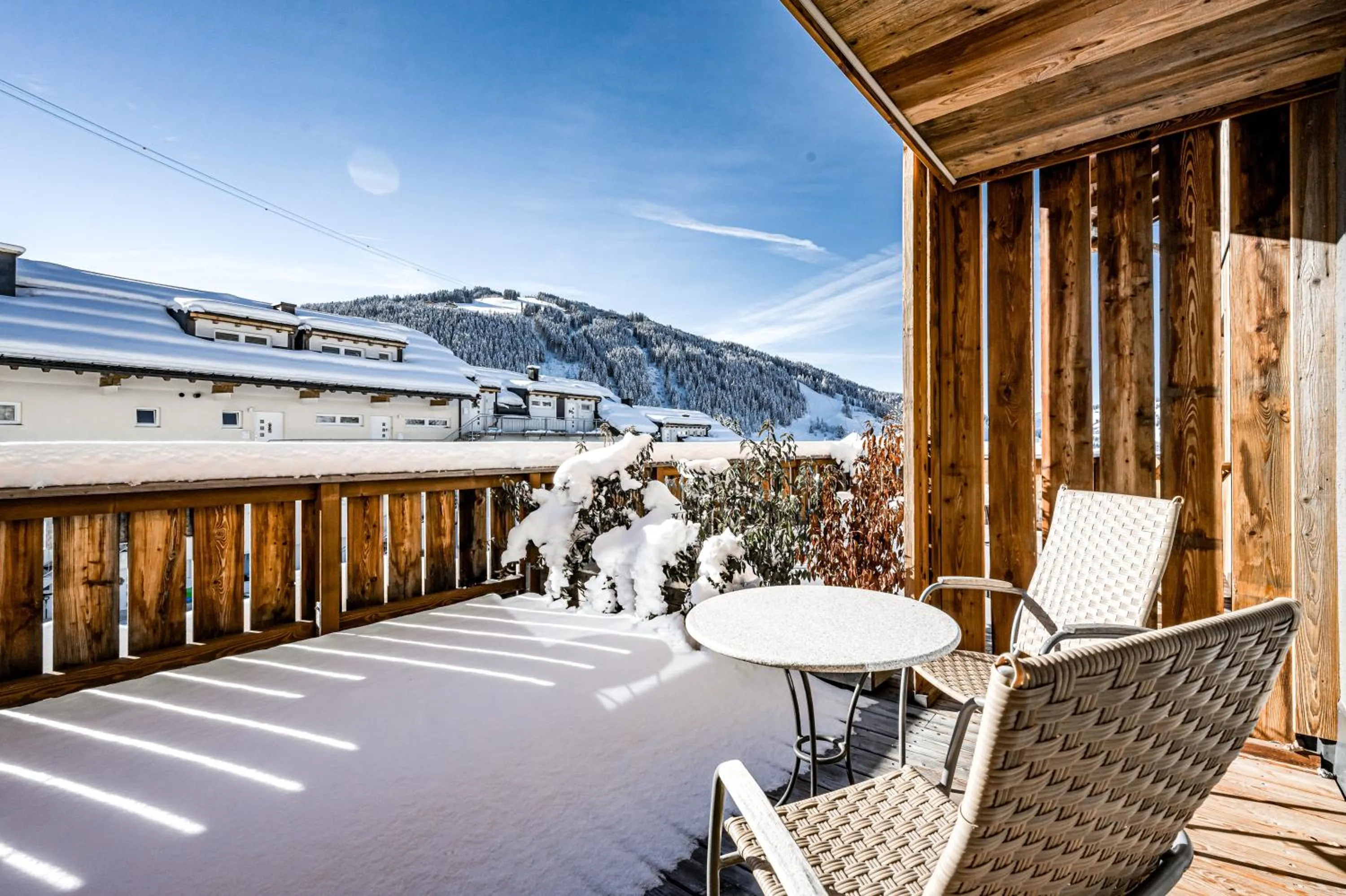 Winter in ALMMONTE SENSUM SUITES - Funky Living Hotel