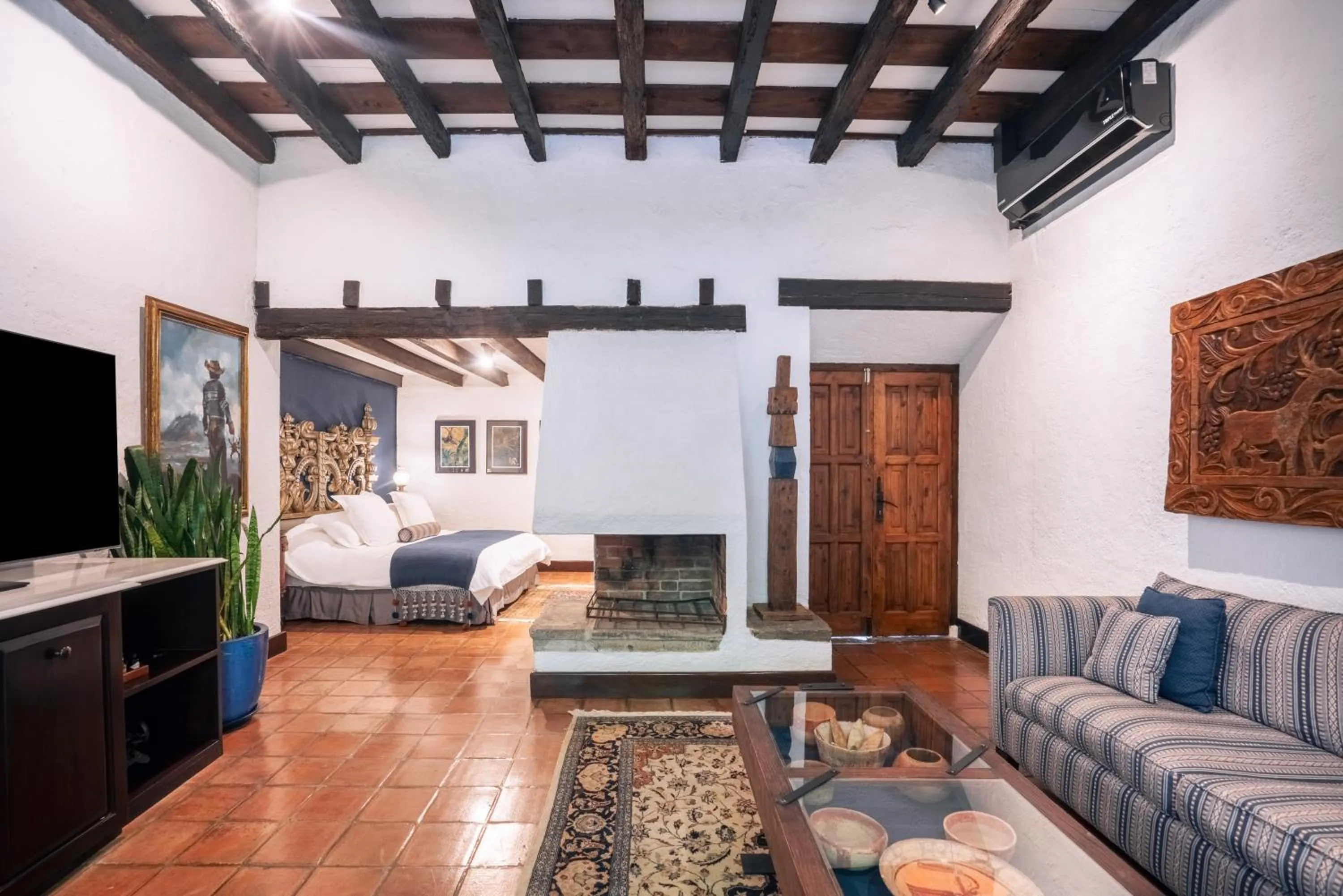 Living room, Bed in Las Cruces Boutique Hotel