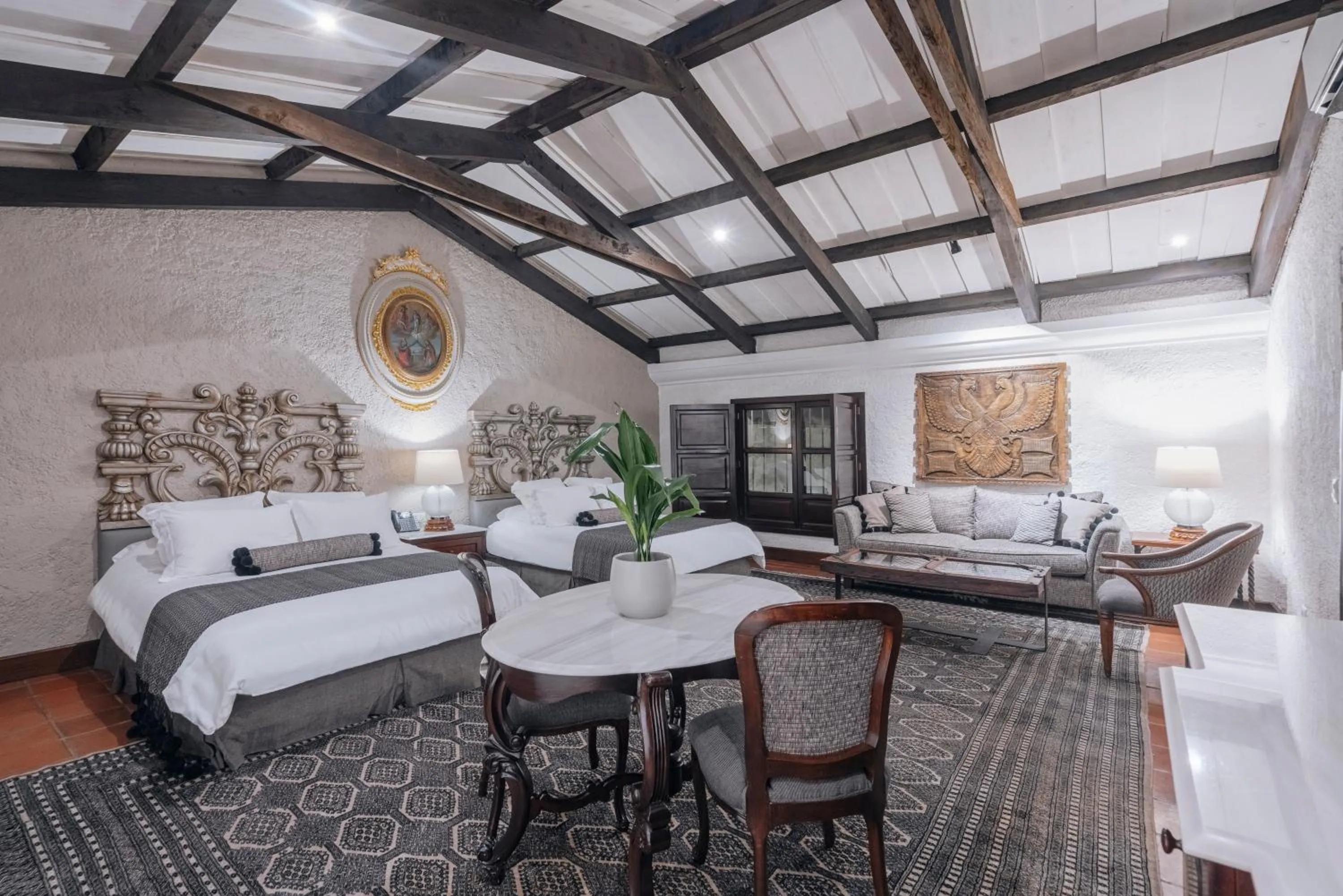 Dining area, Bed in Las Cruces Boutique Hotel