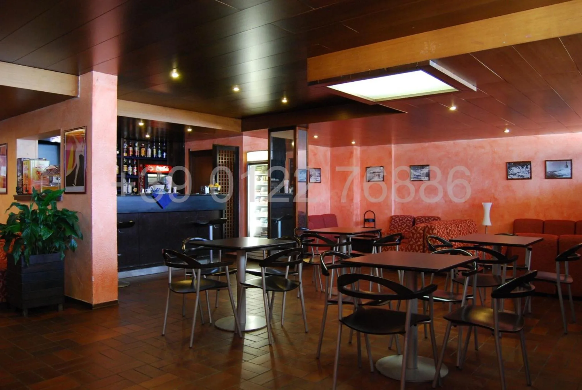 Lounge or bar in Resort Palace Sestriere 1 e 2