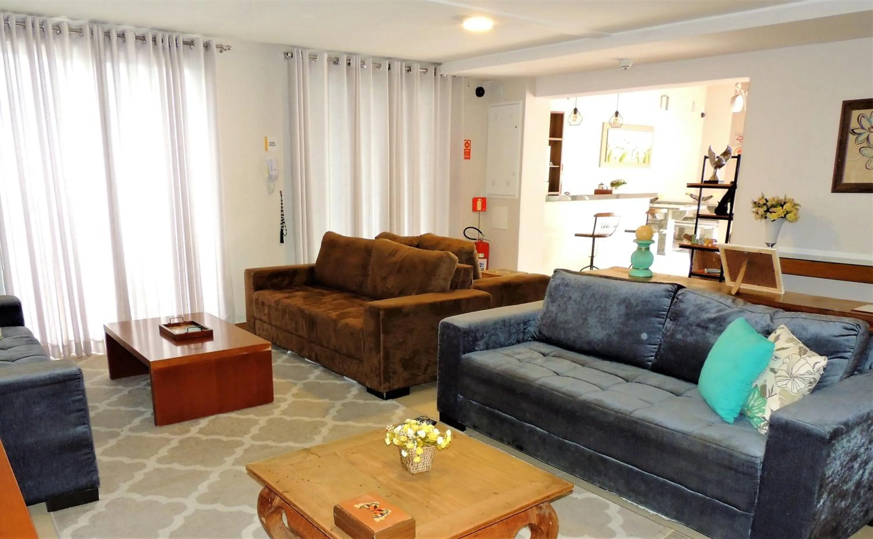 Communal lounge/ TV room in Hotel Água Viva - Cachoeira Paulista - SP - Próximo a Canção Nova