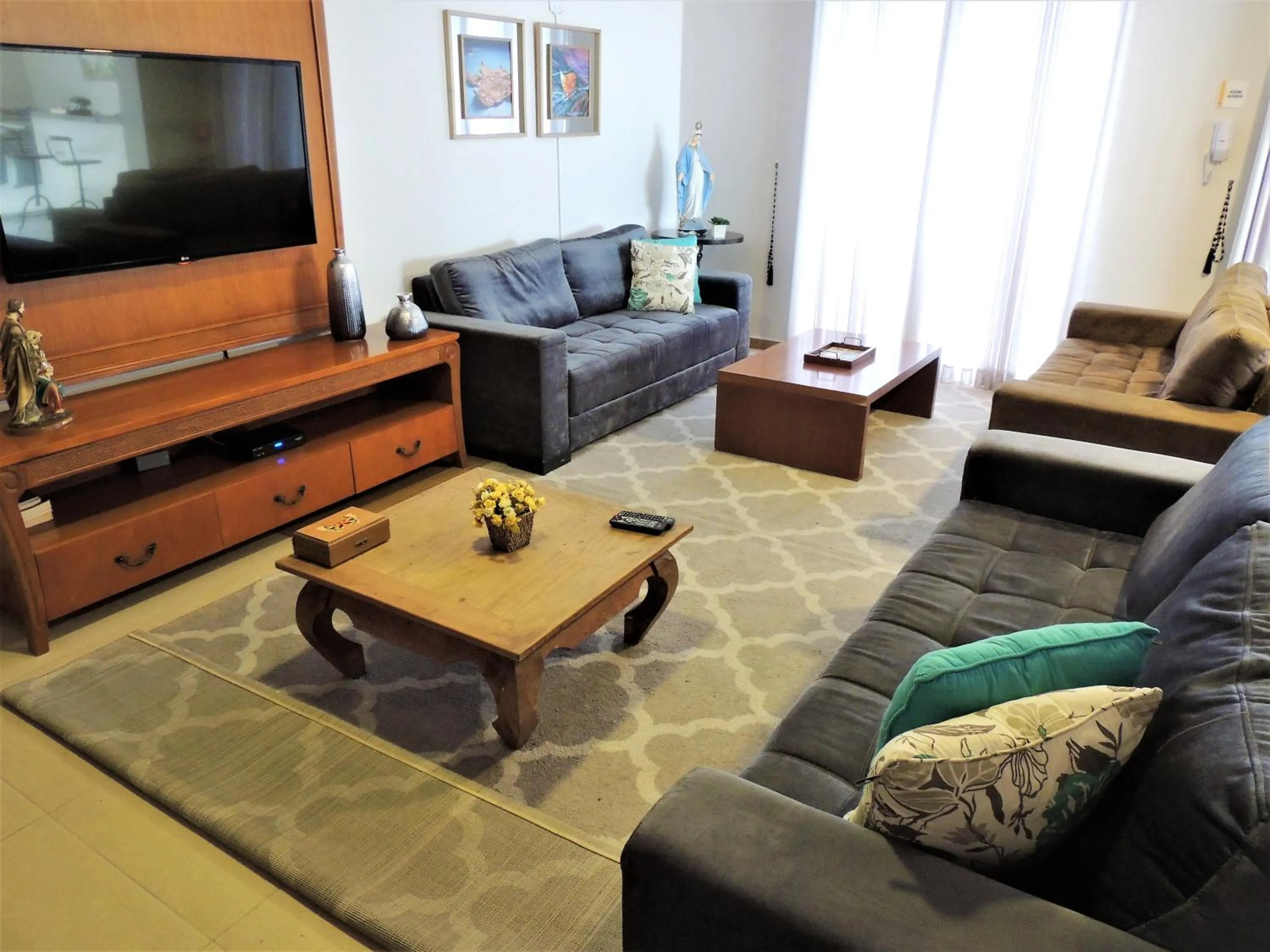 Communal lounge/ TV room in Hotel Água Viva - Cachoeira Paulista - SP - Próximo a Canção Nova