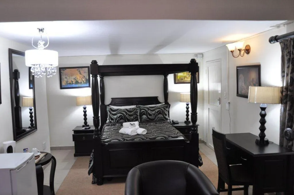 Photo of the whole room, Bed in Montana Boutique Guesthouse