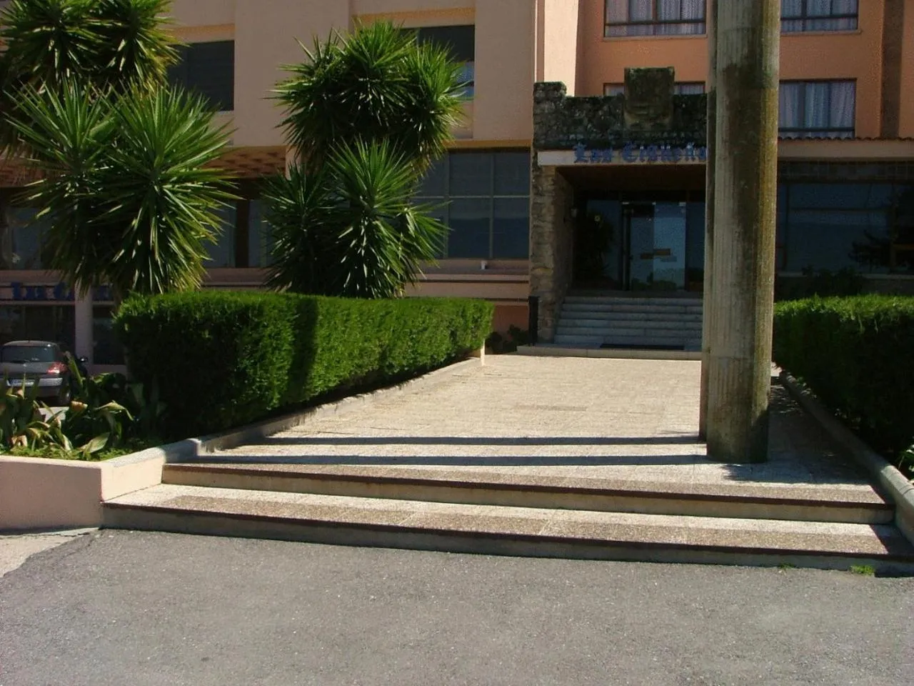 Facade/entrance in Hotel Las Cigüeñas