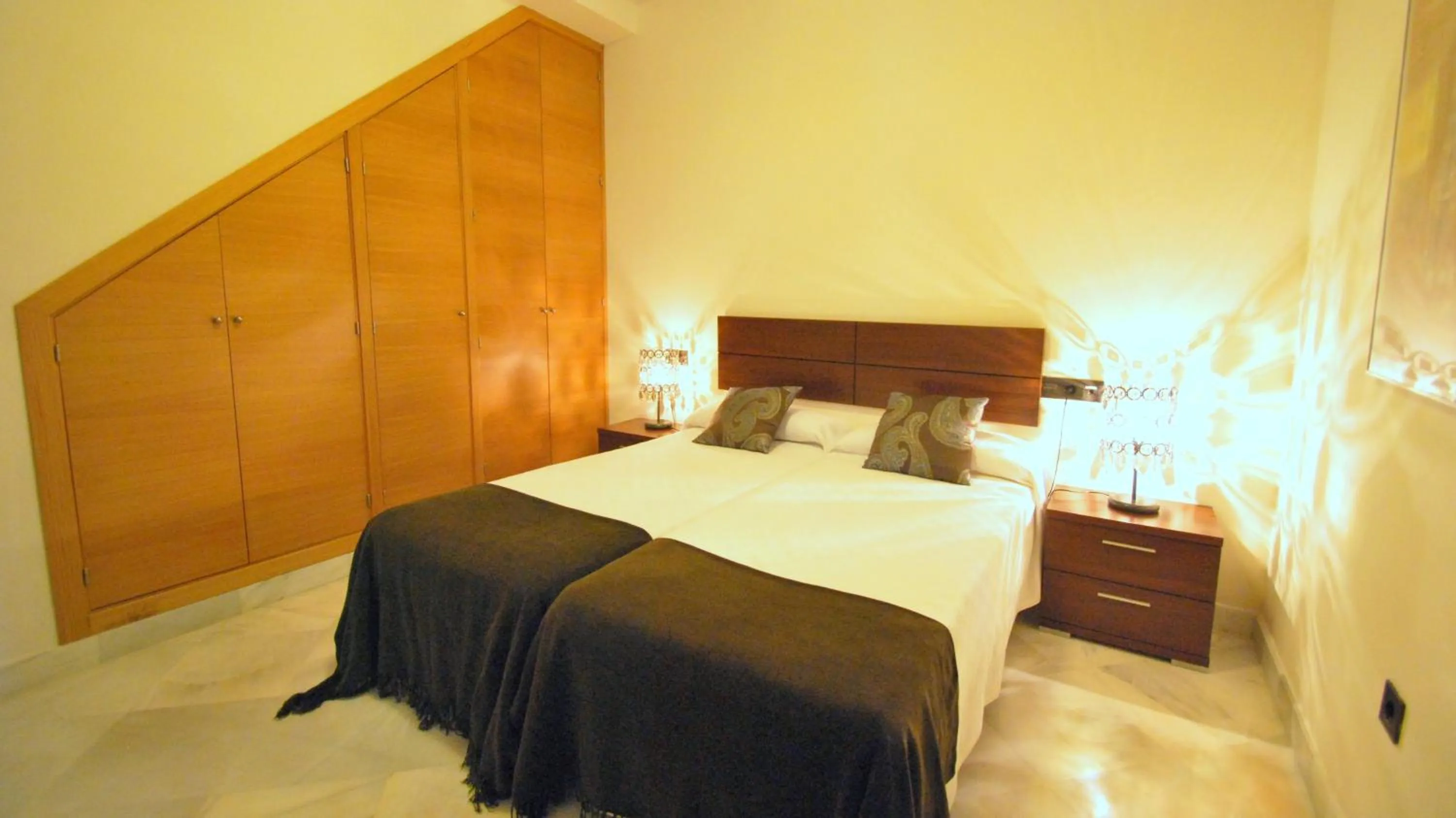 Bedroom, Bed in Living-Sevilla Apartments San Lorenzo