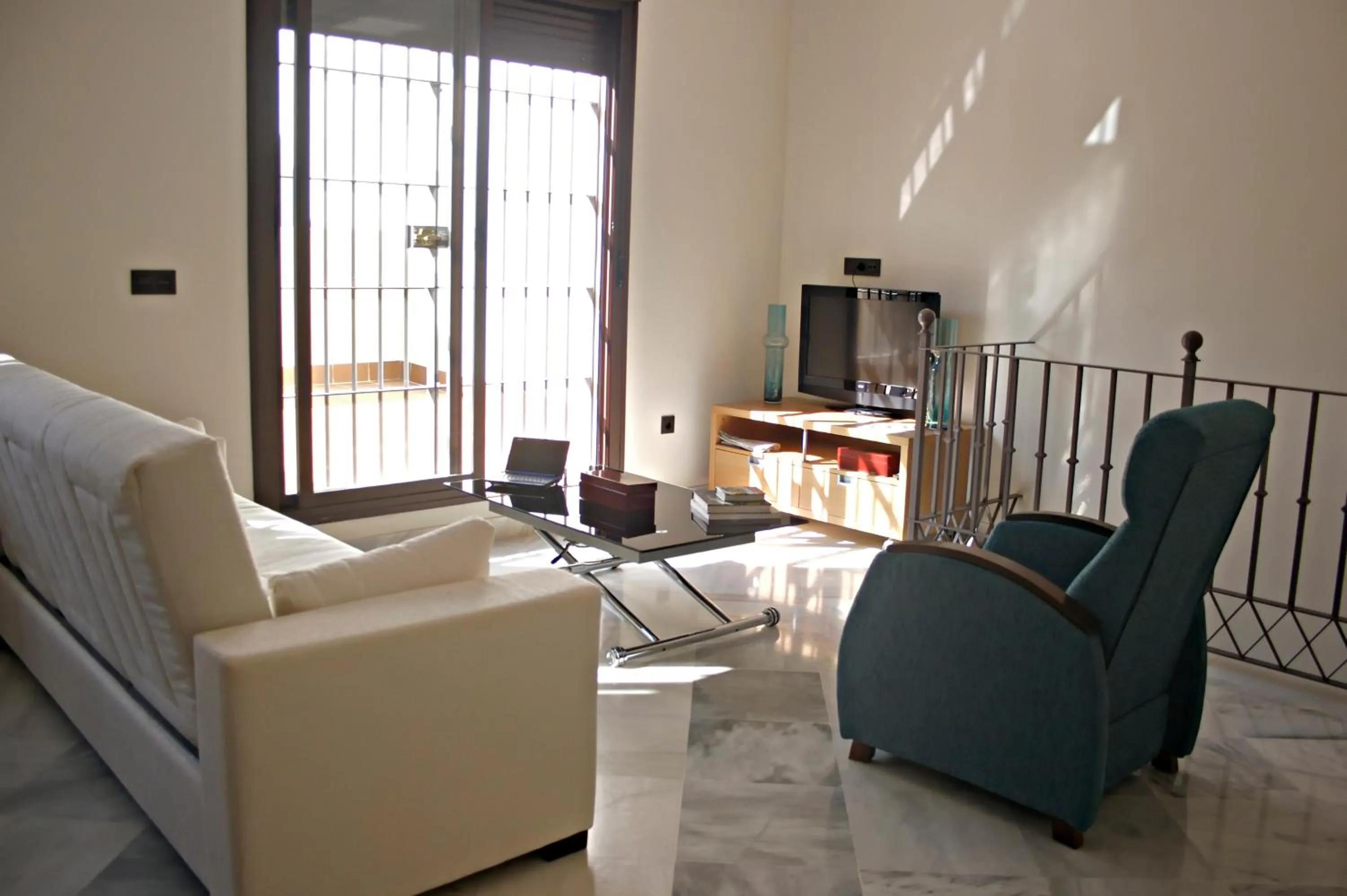 Dining area in Living-Sevilla Apartments San Lorenzo