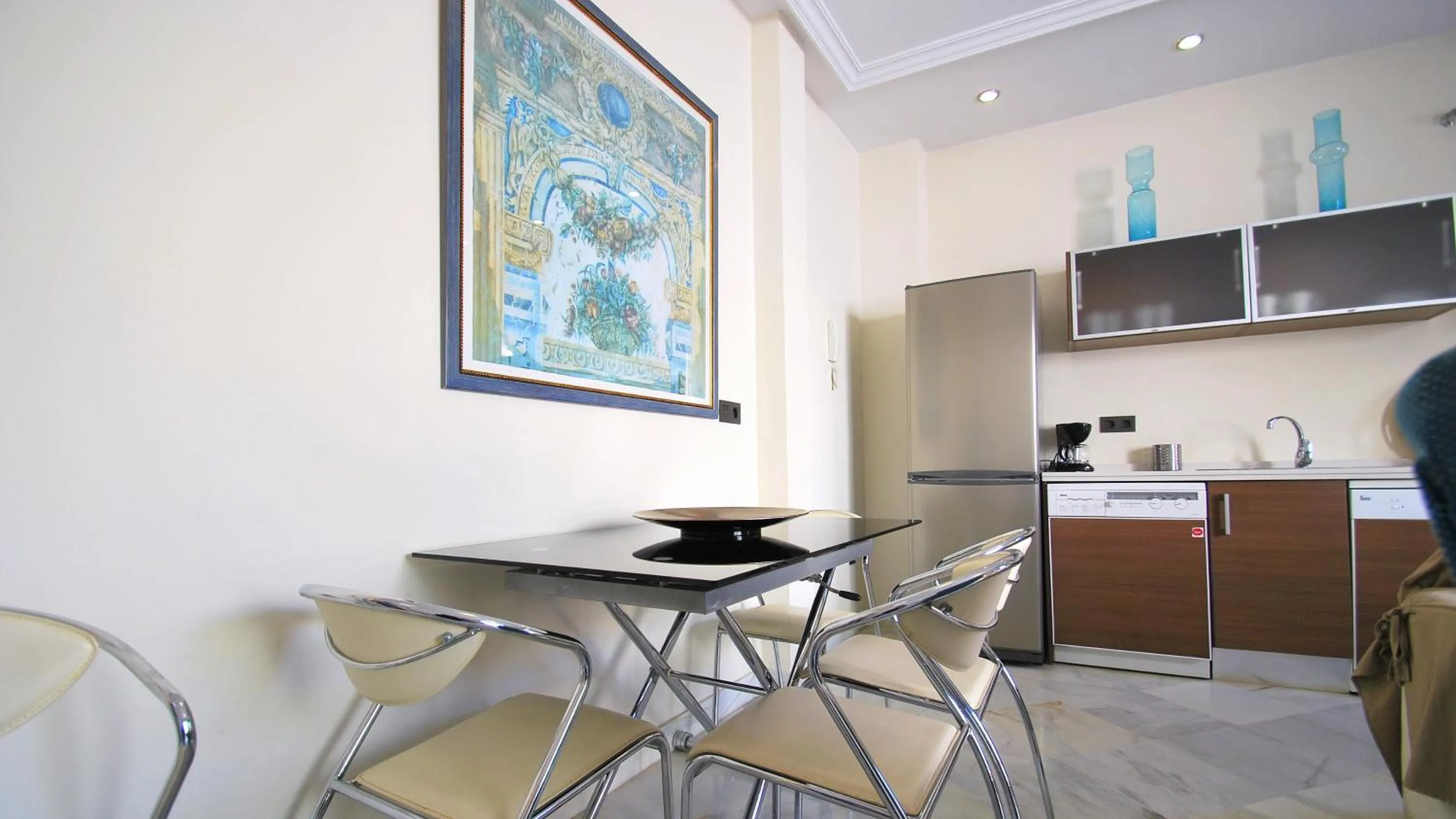 Kitchen or kitchenette in Living-Sevilla Apartments San Lorenzo